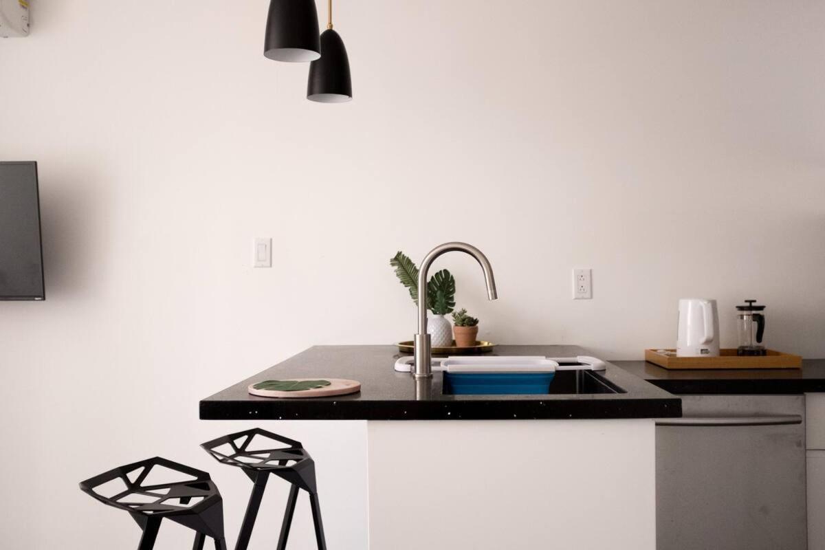 Apartment Marche Jean-talon Suites Montreal
