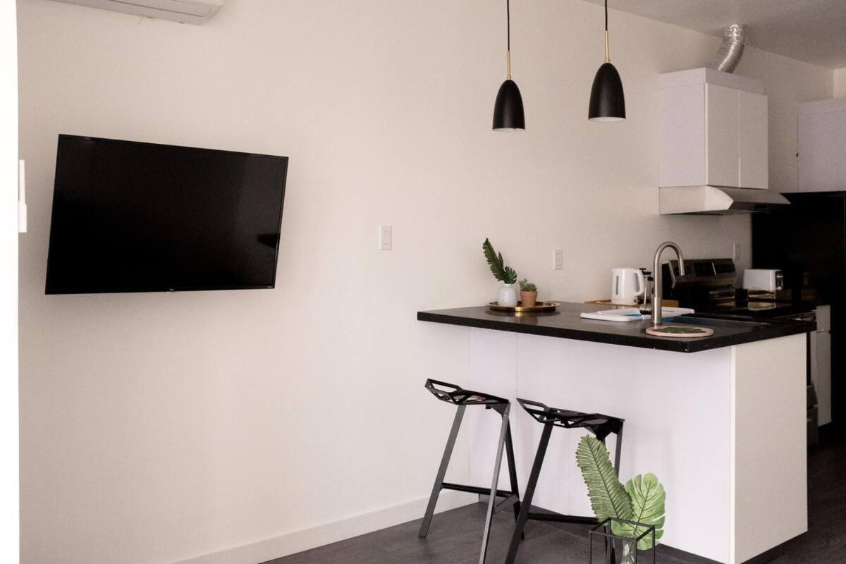 Marche Jean-talon Suites Apartment *