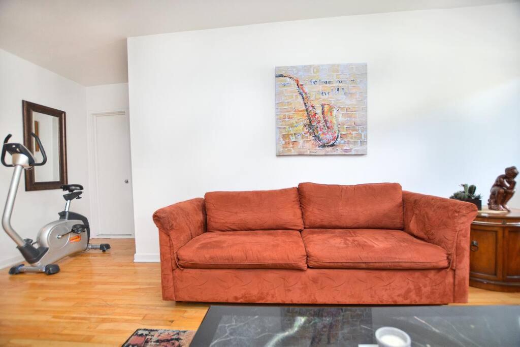 Coquette 3.5 Pour 4 Personnes Montreal