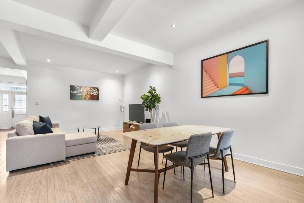 Stylish 1bedroom / 1bathroom In Plateau Mont-royal Apartment *