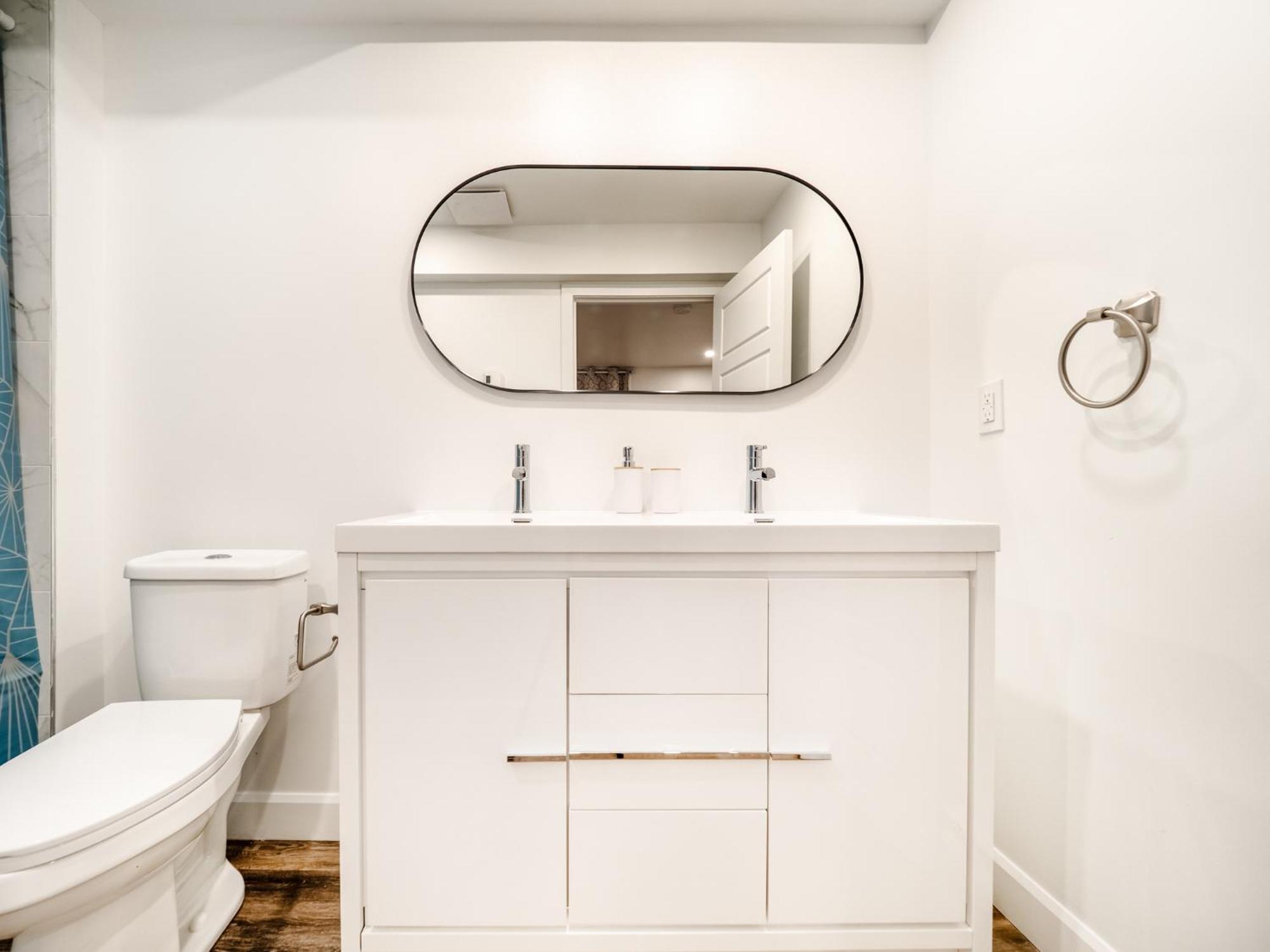 Cozy & Luxurious 3-br *