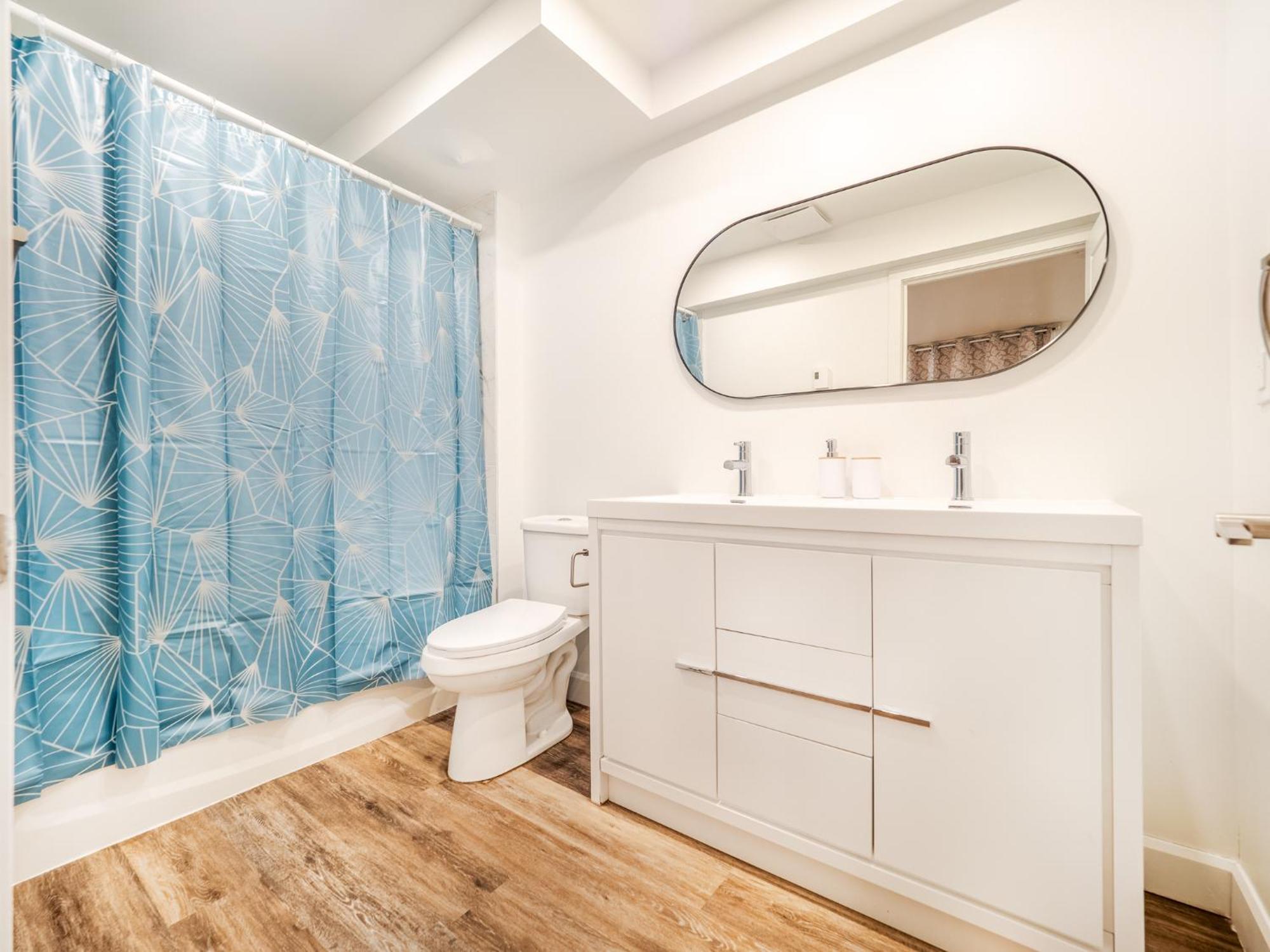 Cozy & Luxurious 3-br *
