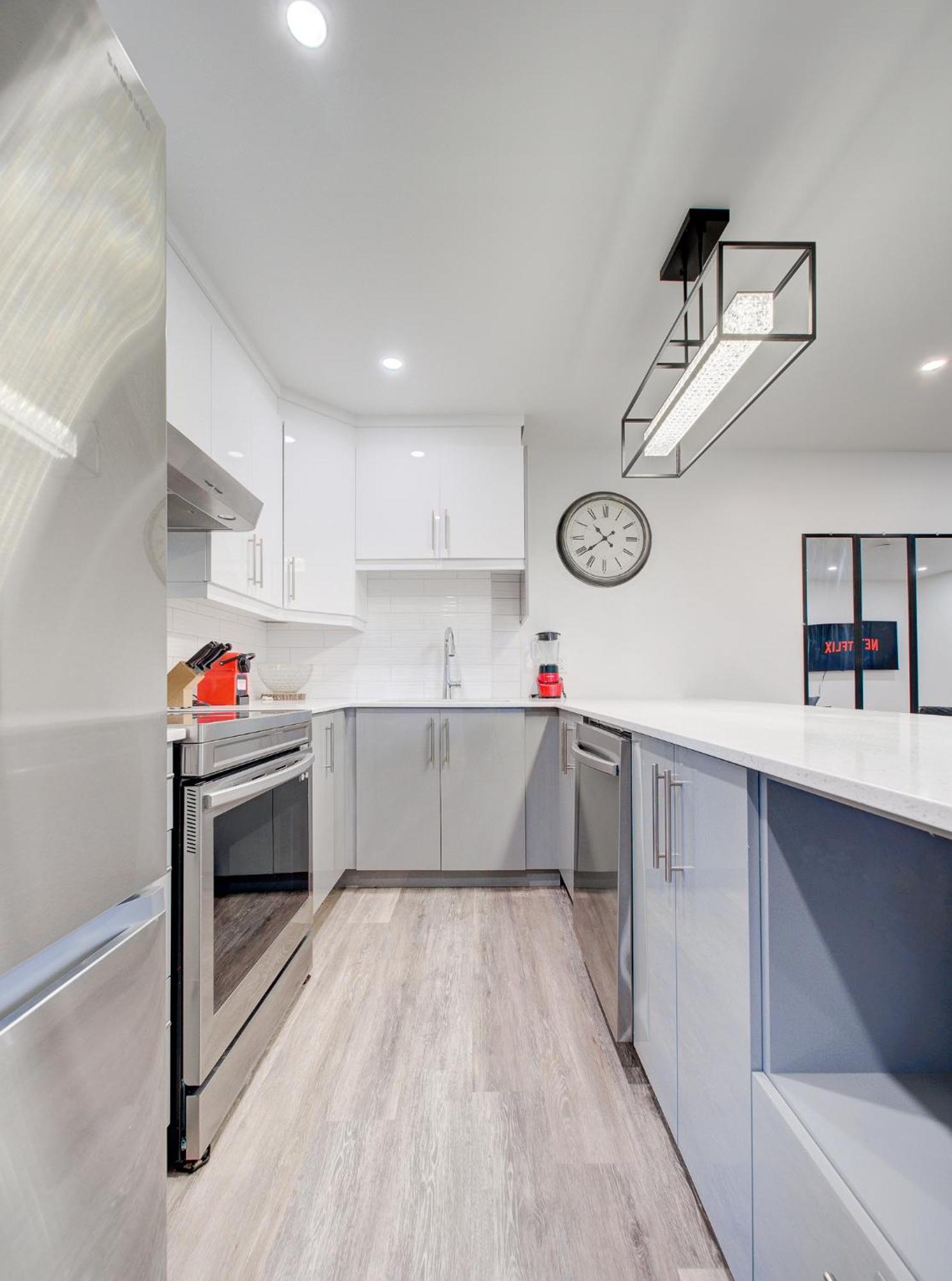 Cozy & Luxurious 3-br Apartment