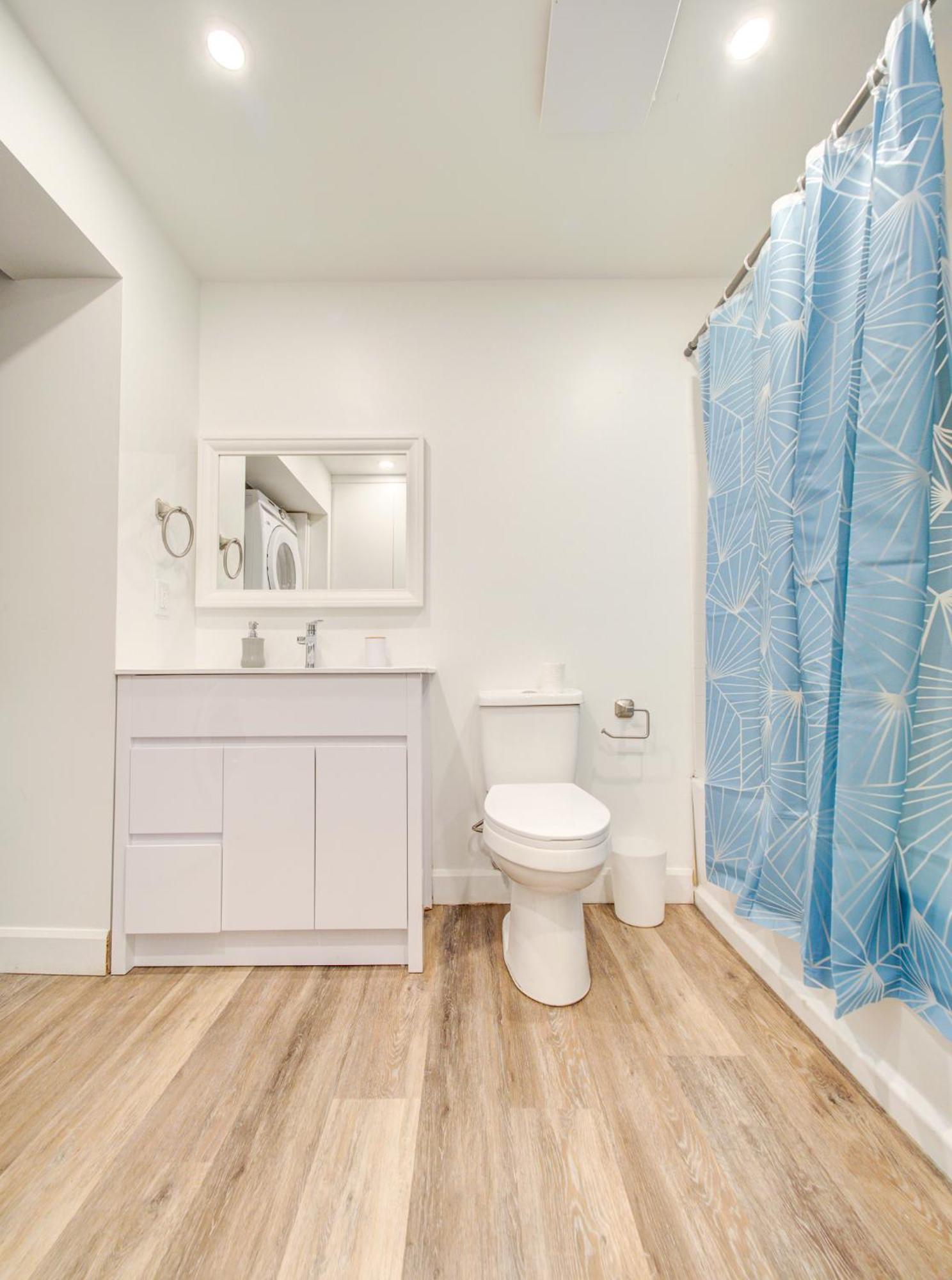 Cozy & Luxurious 3-br