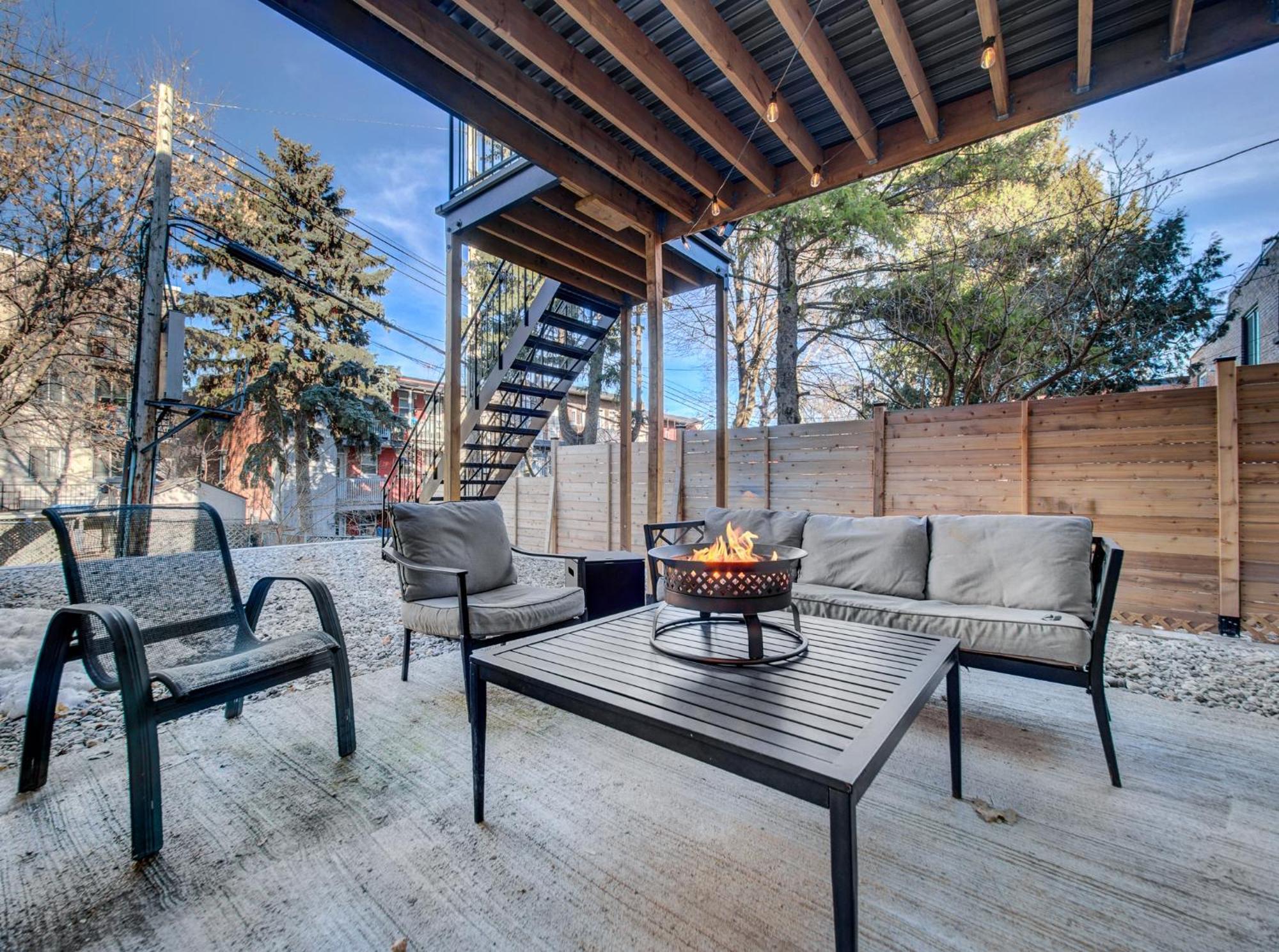 Cozy & Luxurious 3-br Apartment Montreal