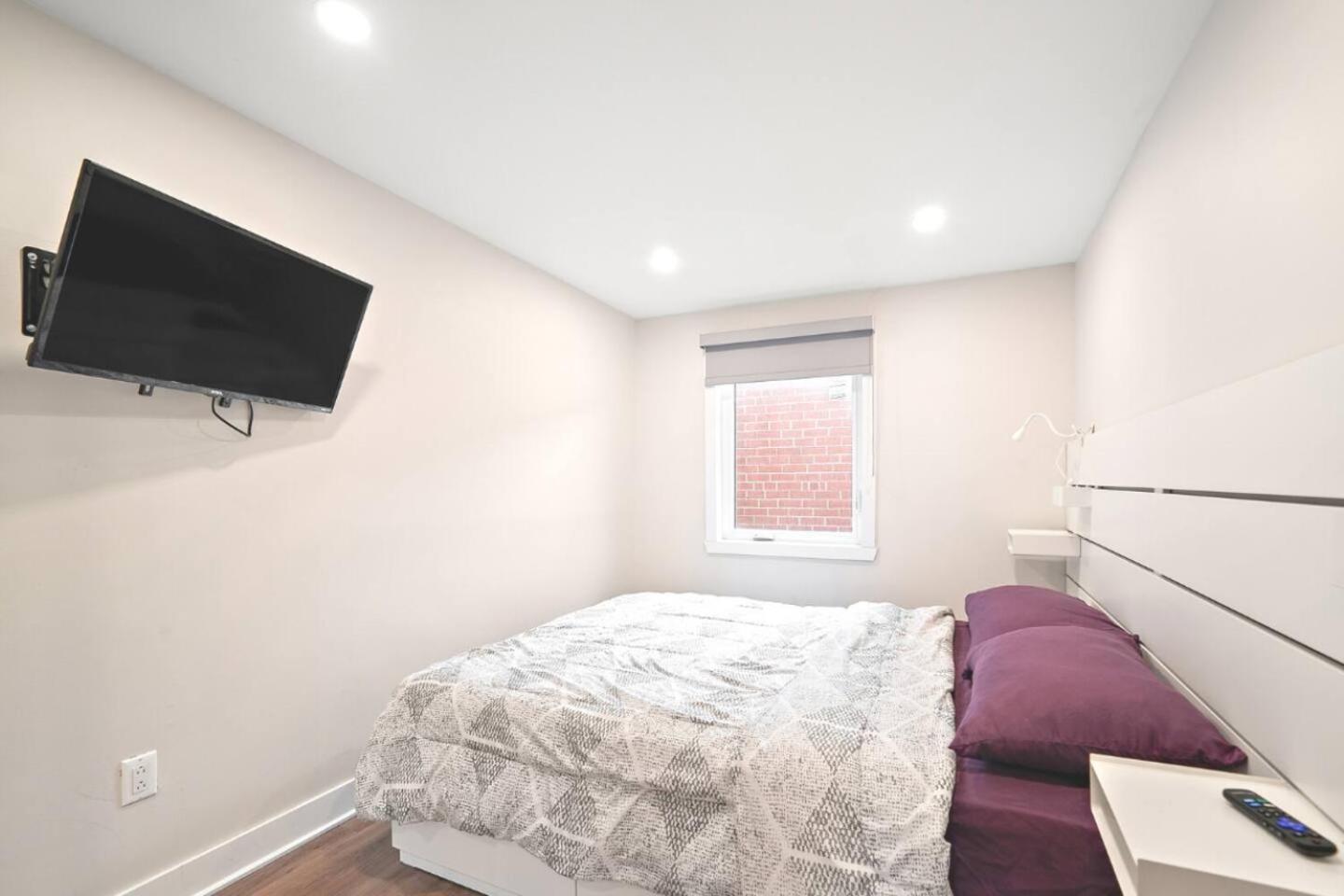 Duplex 6 Bedrooms In Heart Of Plateau Mont-royal Apartment