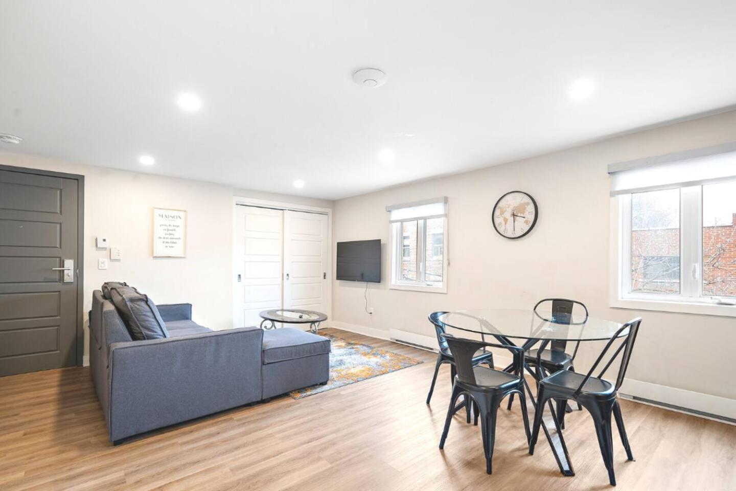 Apartment Duplex 6 Bedrooms In Heart Of Plateau Mont-royal *