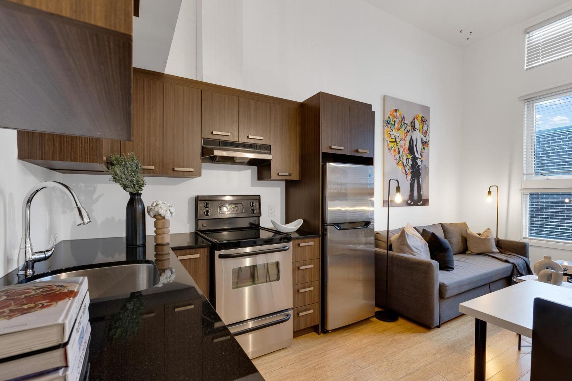 Liv Mtl Main Aparthotel Montreal
