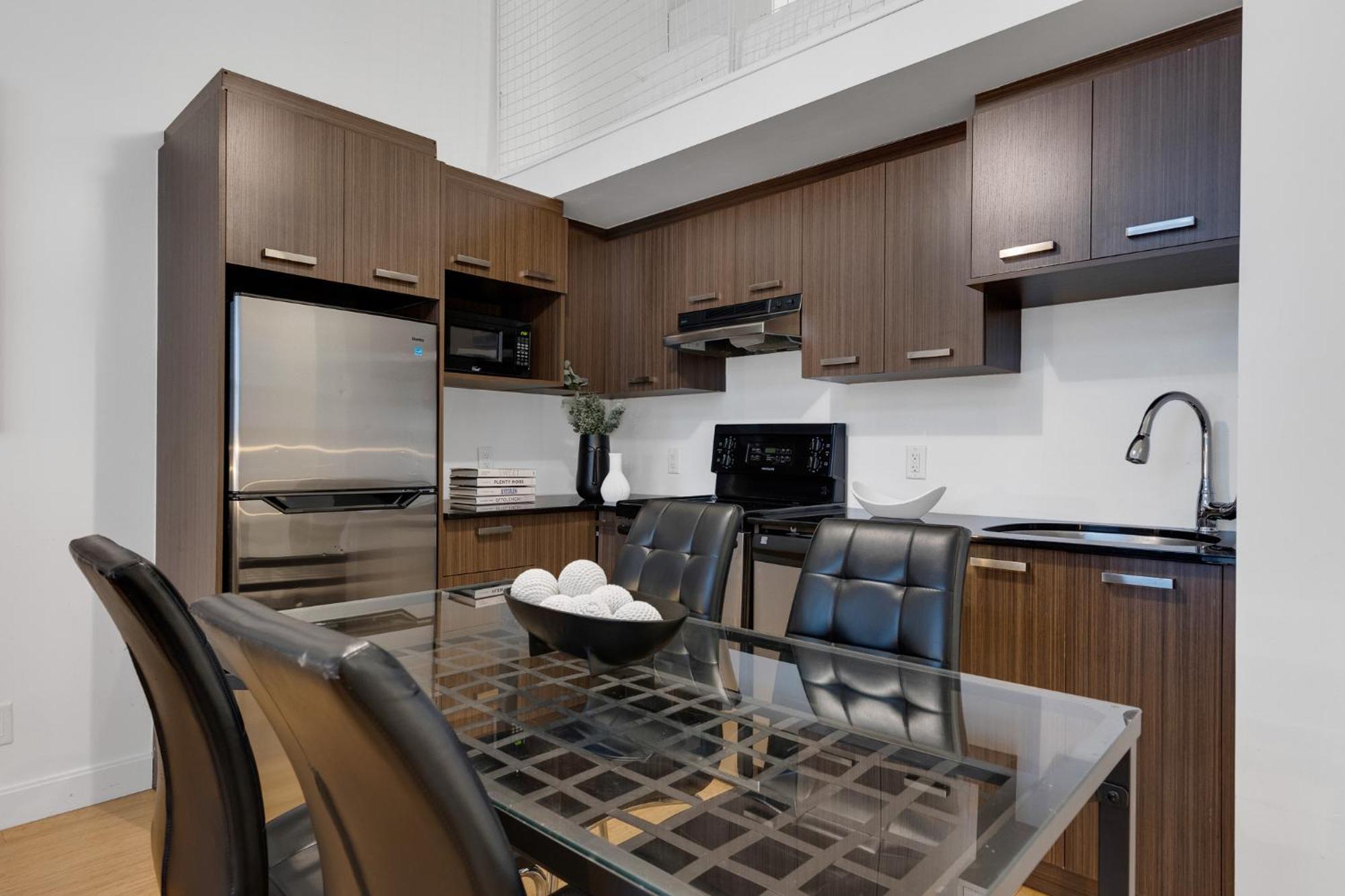 Aparthotel Liv Mtl Main 3*