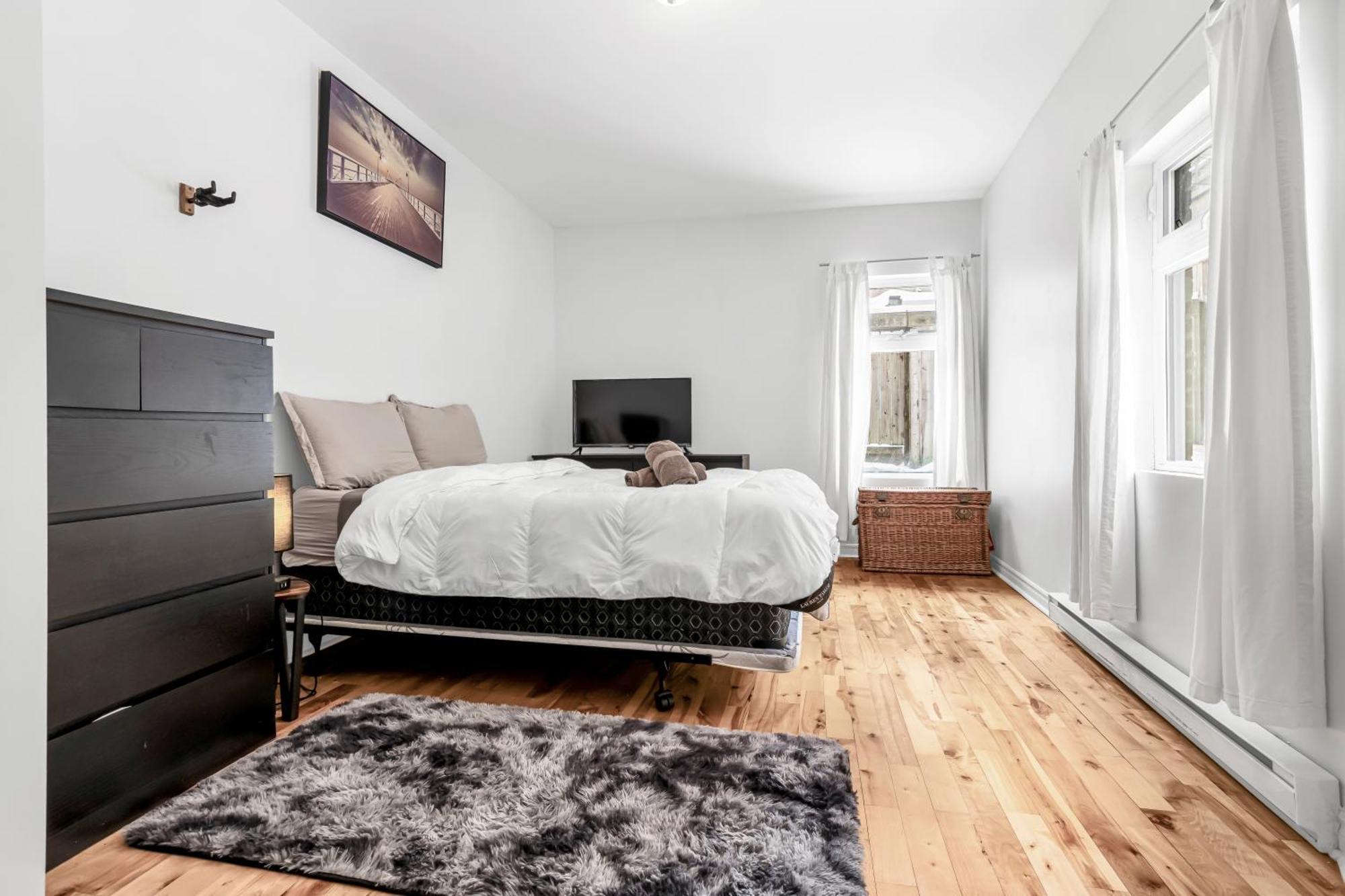 Duplex For Group Stay_mont-royal * Montreal