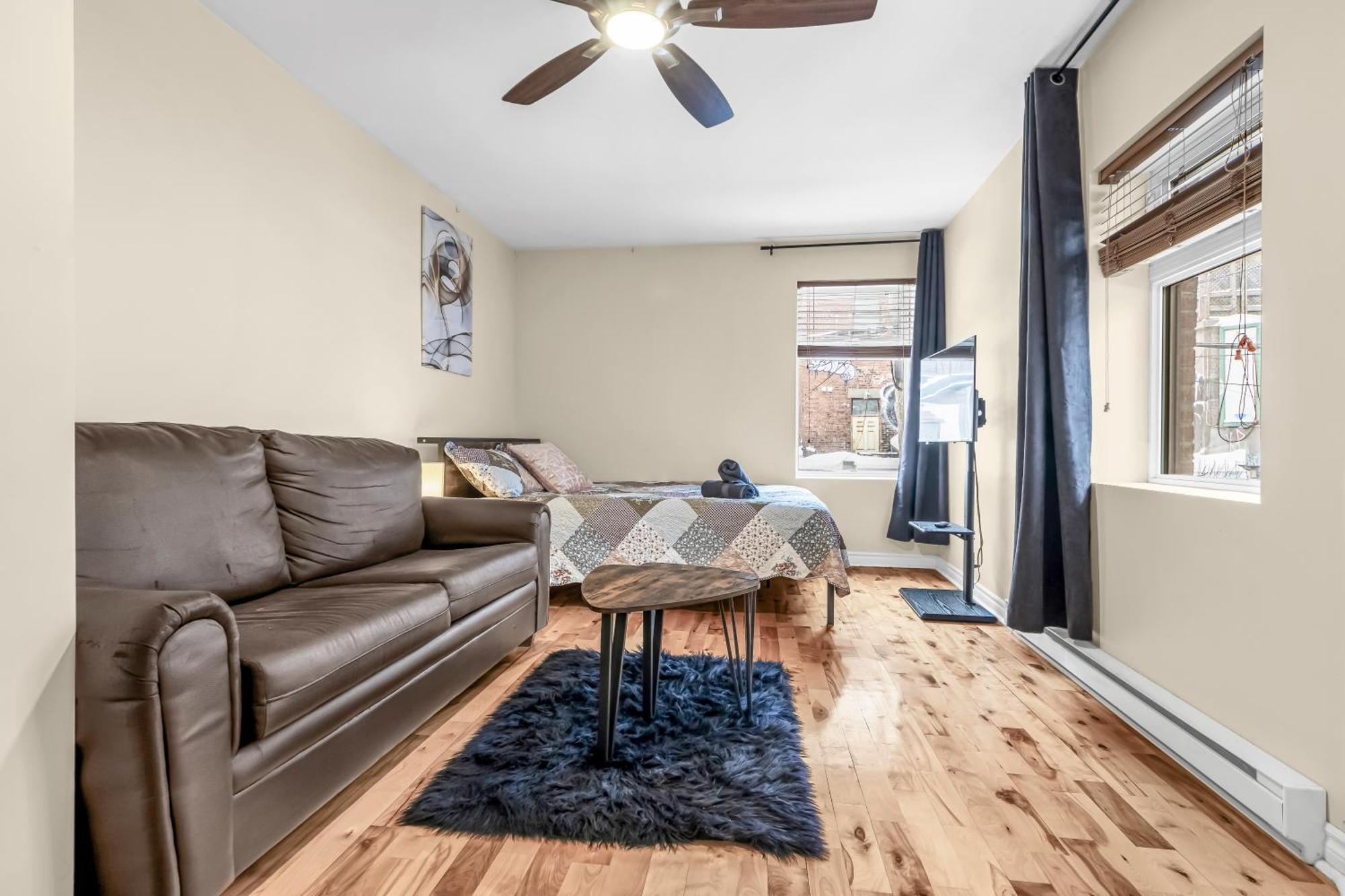 Duplex For Group Stay_mont-royal * Montreal