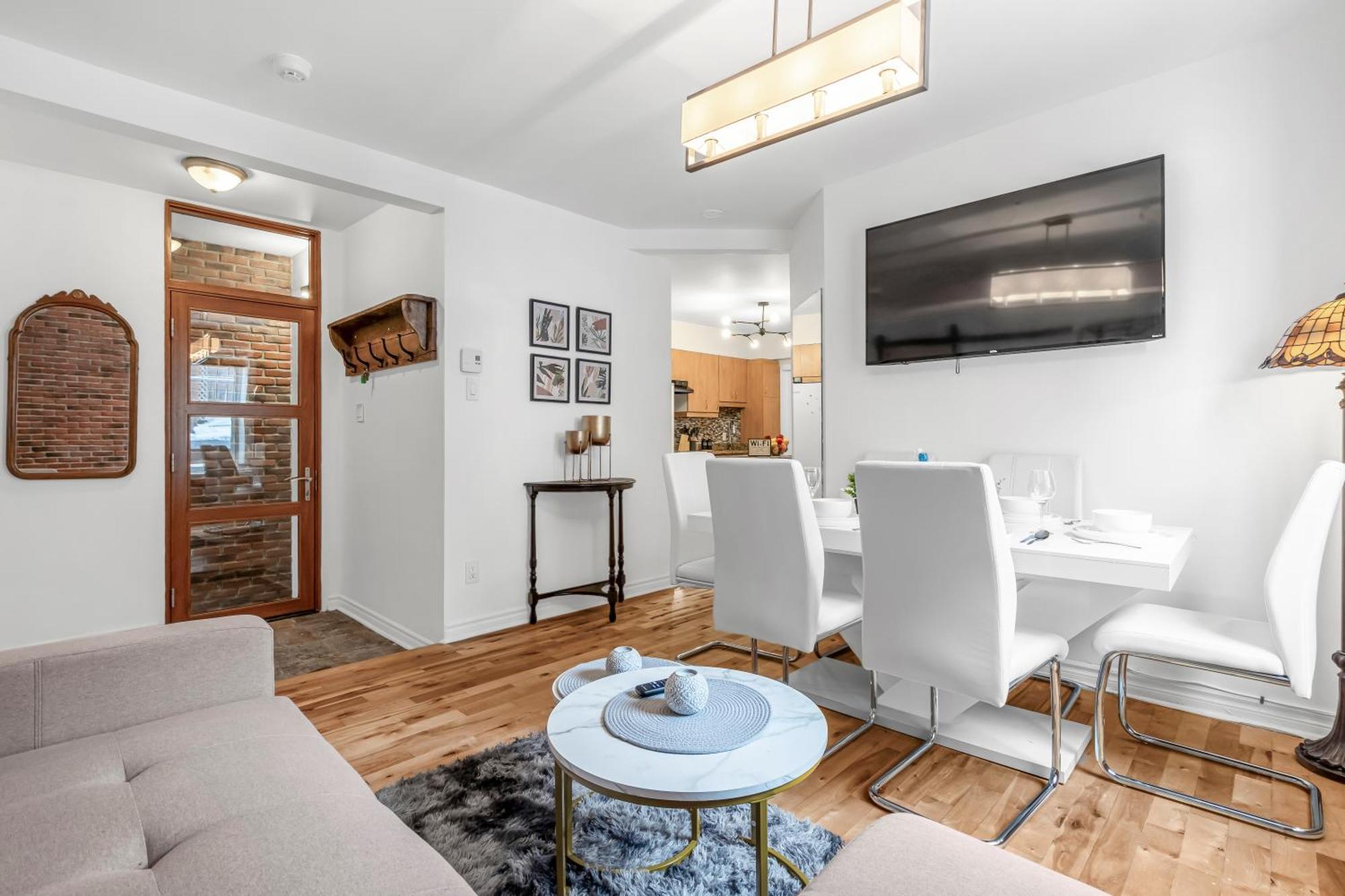 Holiday home Duplex For Group Stay_mont-royal *