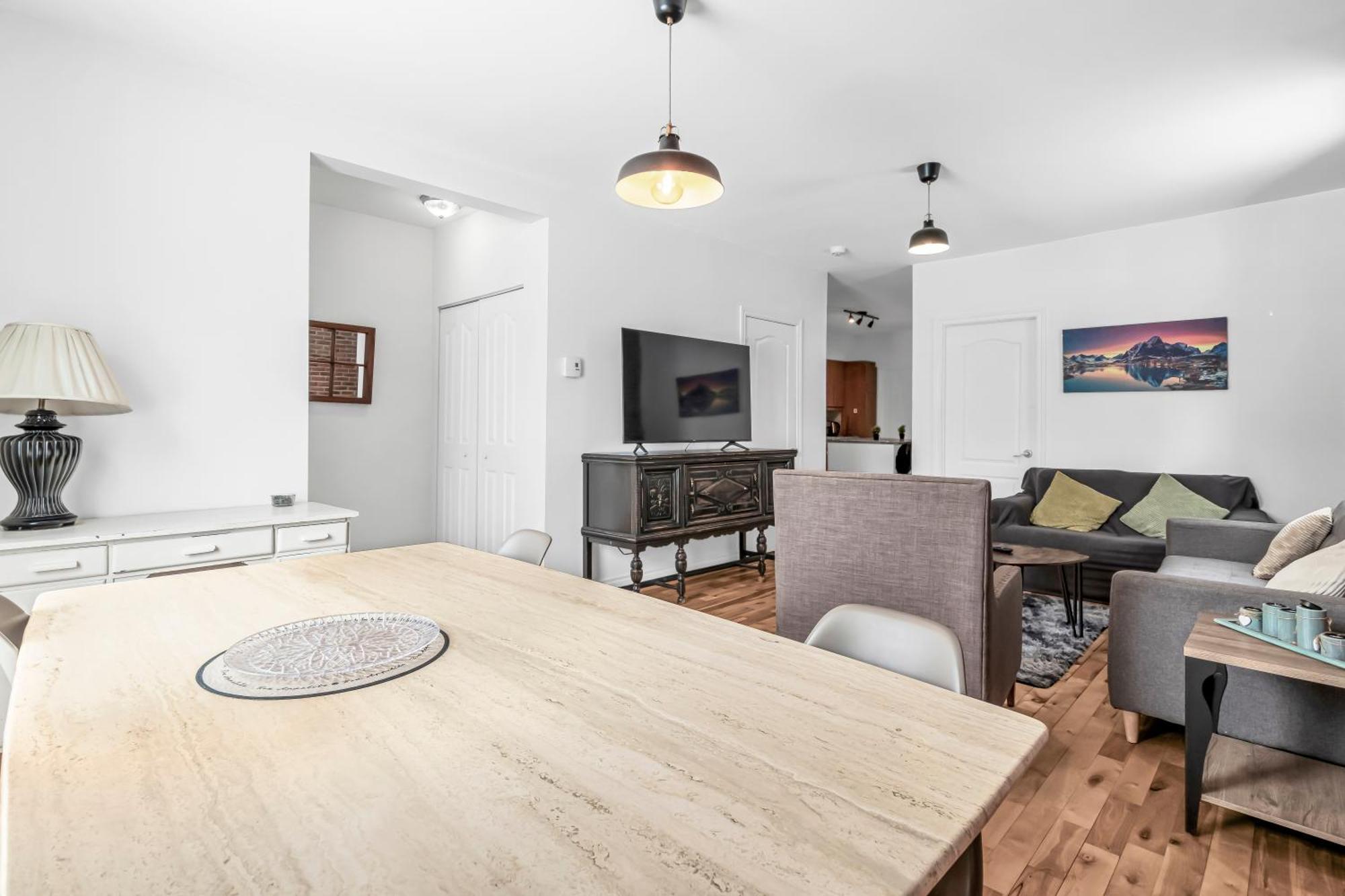 Holiday home Duplex For Group Stay_mont-royal *