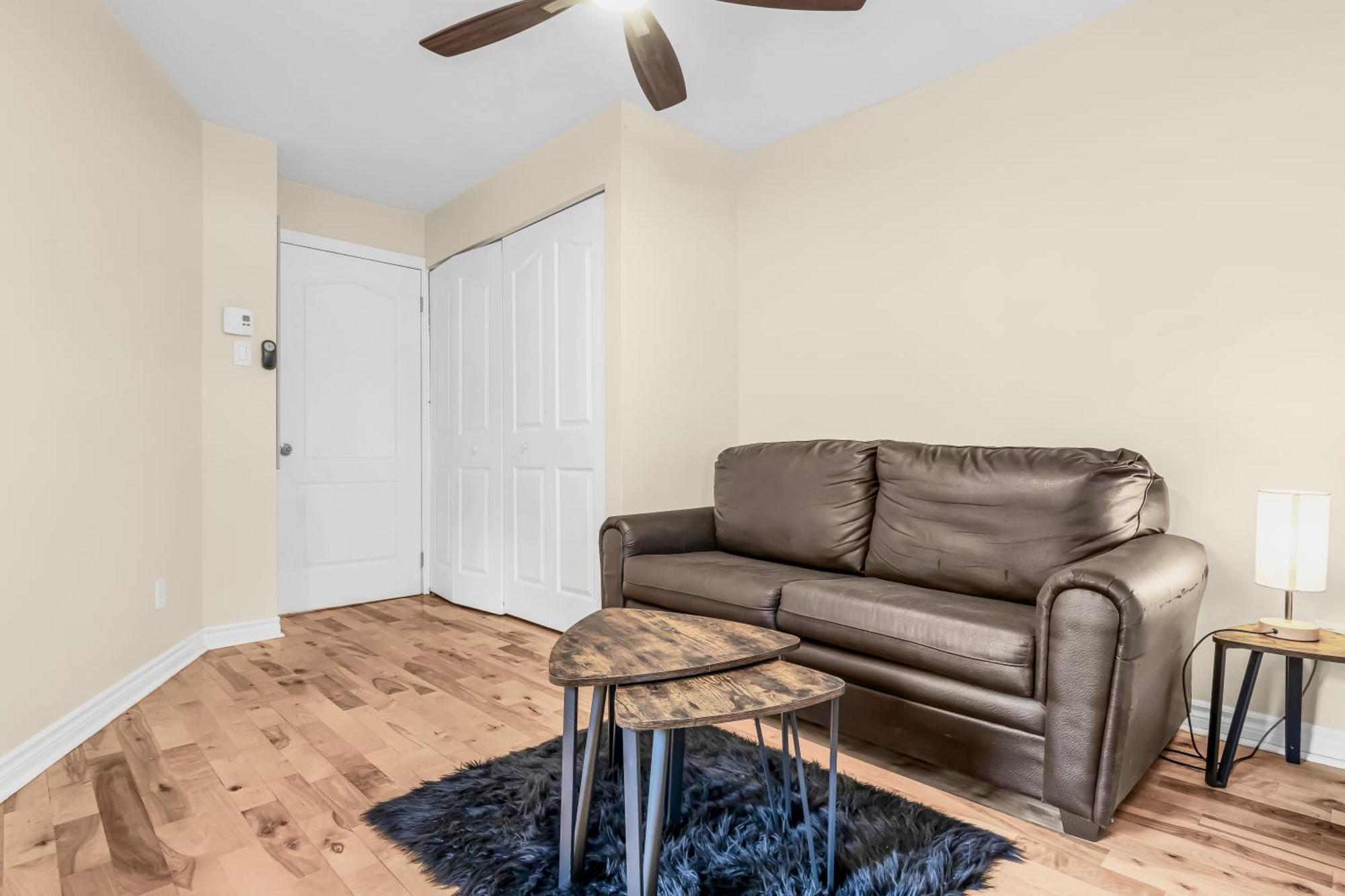 Duplex For Group Stay_mont-royal Holiday home