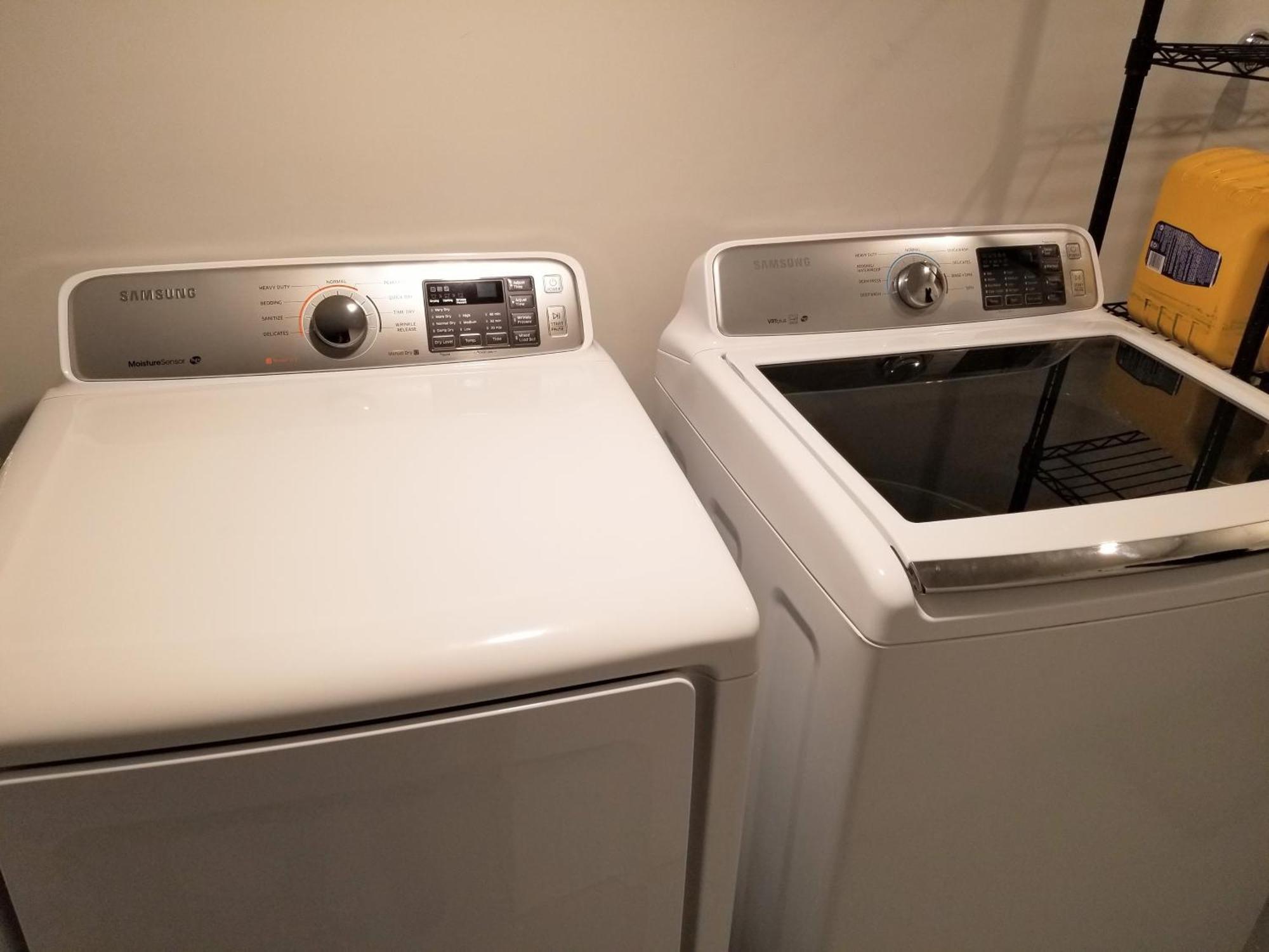 Apartment Modern And Spacious 2 Bedroom In