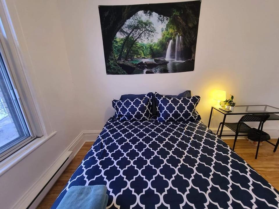 Homestay 400$/week // B // Full Kitchen Montreal