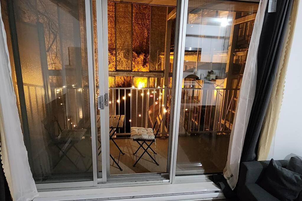 Furnished With Balcony - Downtown #311784 * Montreal