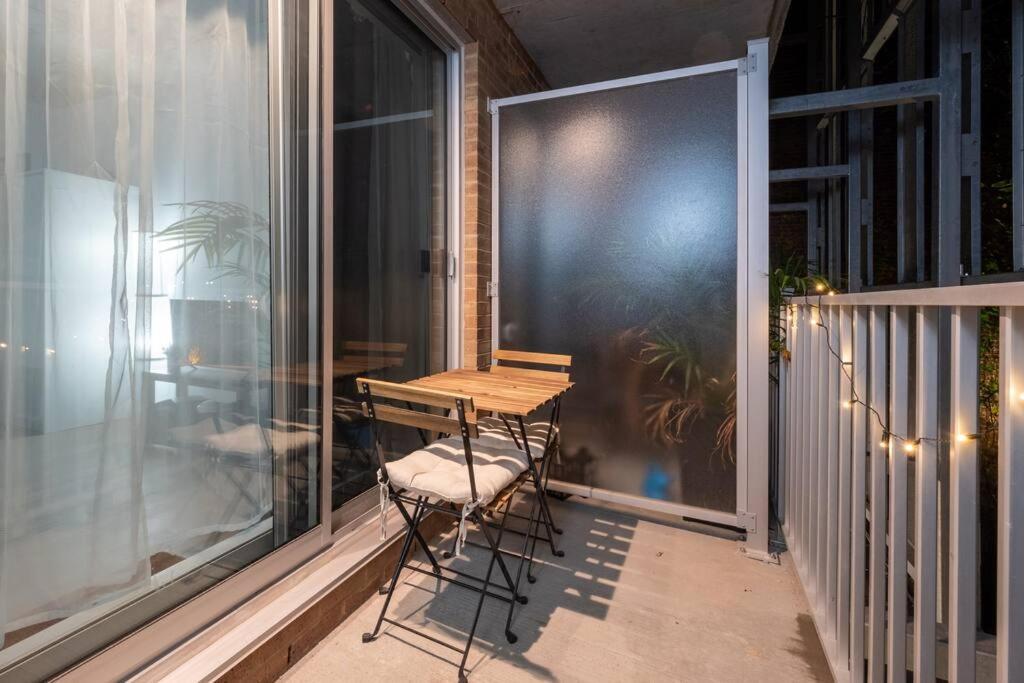 Apartment Furnished With Balcony - Downtown #311784 Montreal