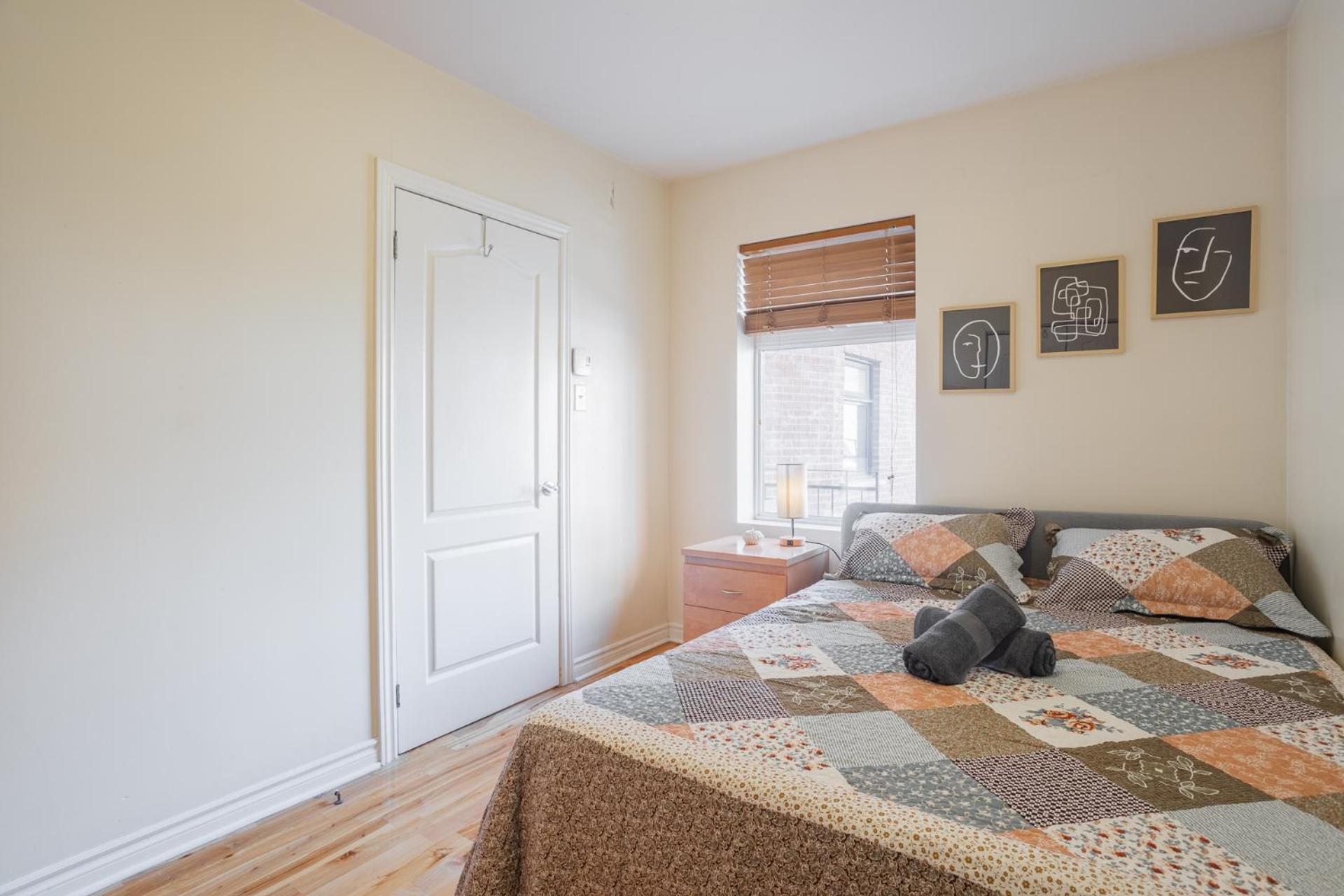 Duplex For Group Stay_mont-royal *