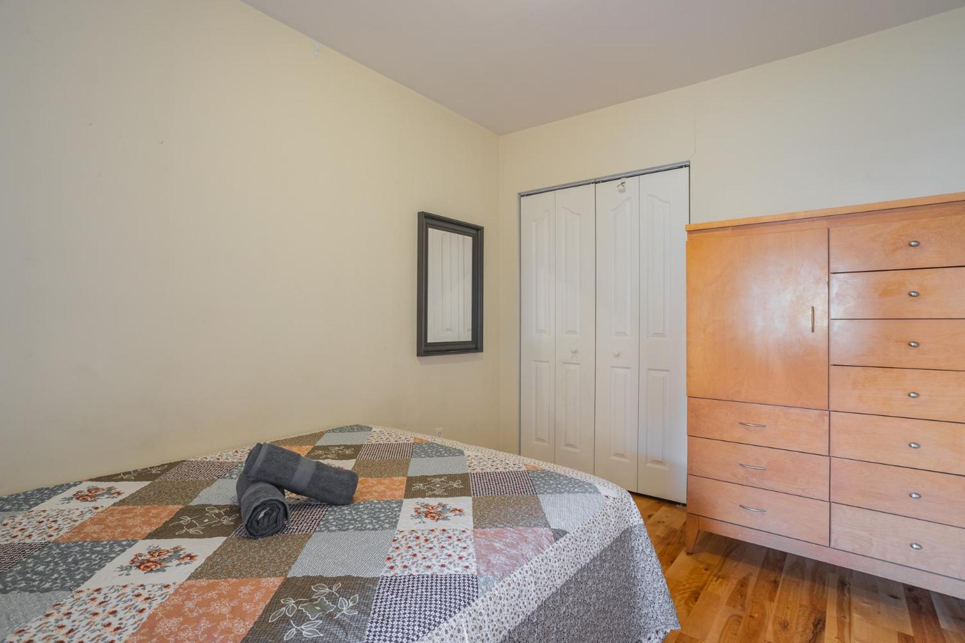 Duplex For Group Stay_mont-royal *