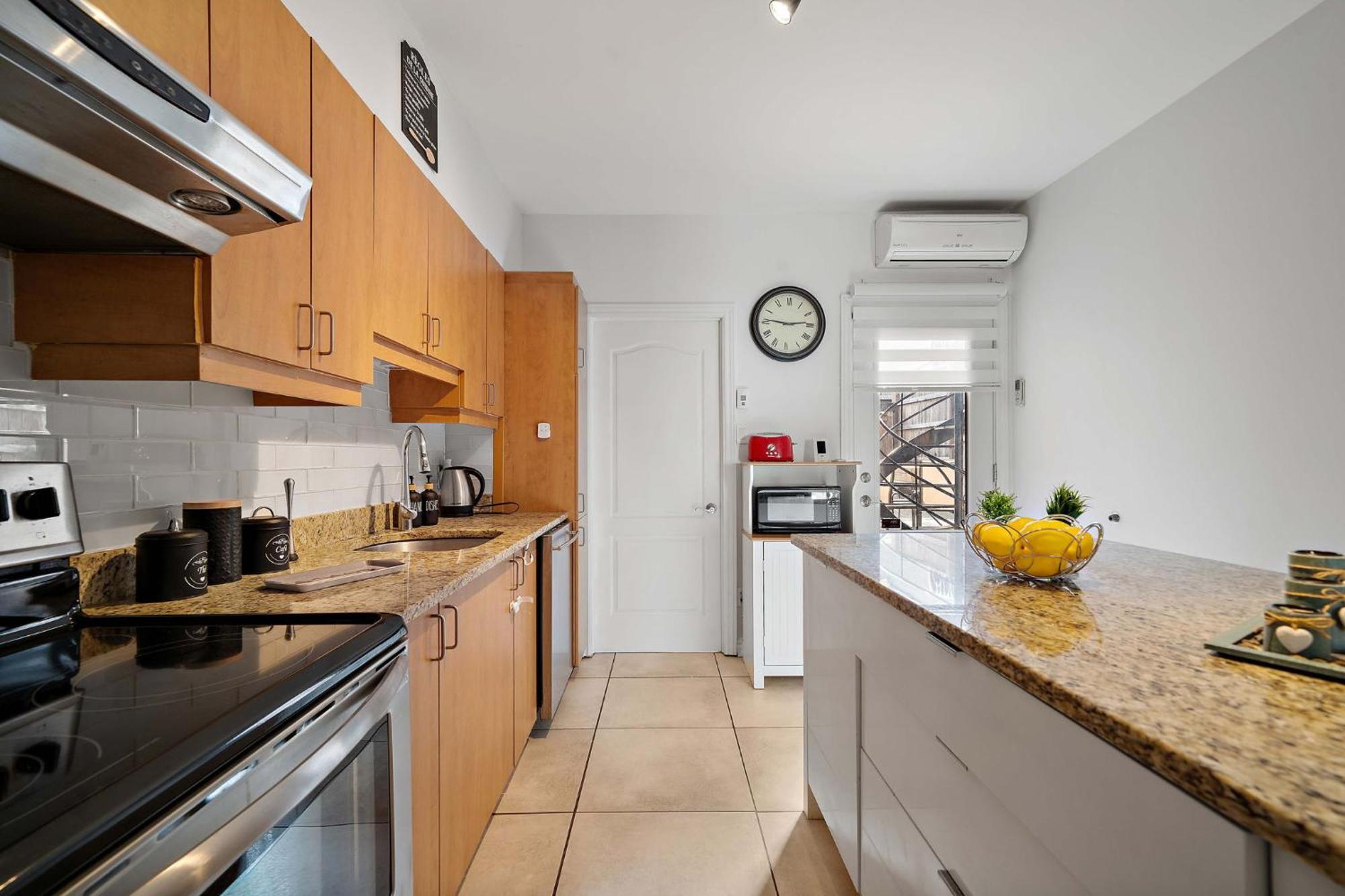 Duplex For Group Stay_mont-royal Holiday home