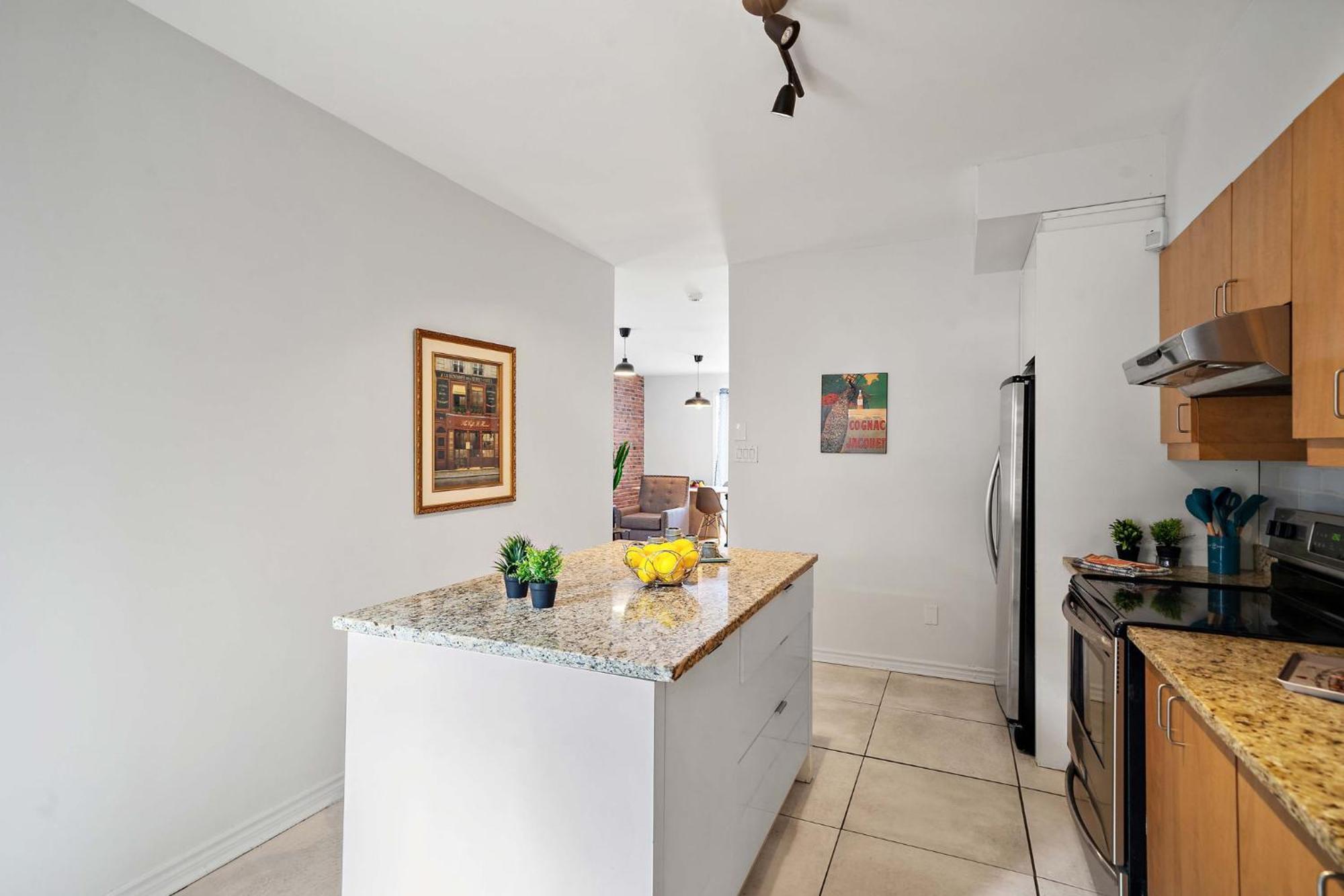 Duplex For Group Stay_mont-royal * Montreal