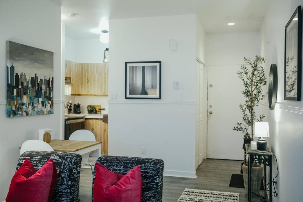Hresidences Modern On Ontario Street Apartment *