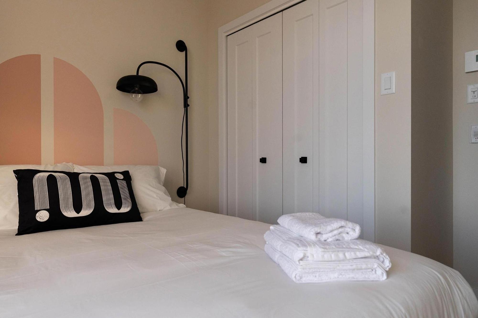 Maison Place Royale By Luxury In Transit Aparthotel Montreal