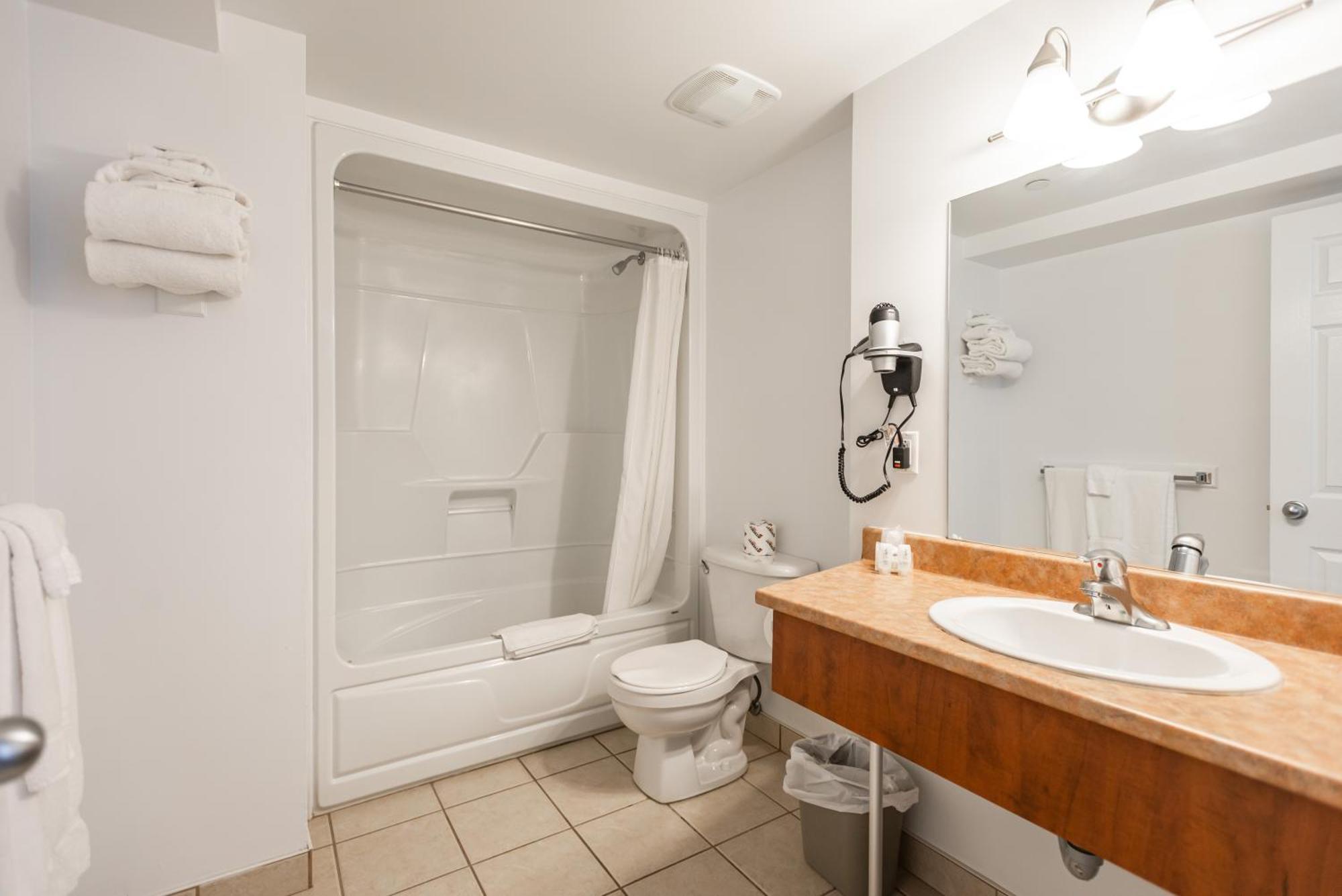 Les Labelle Hotel