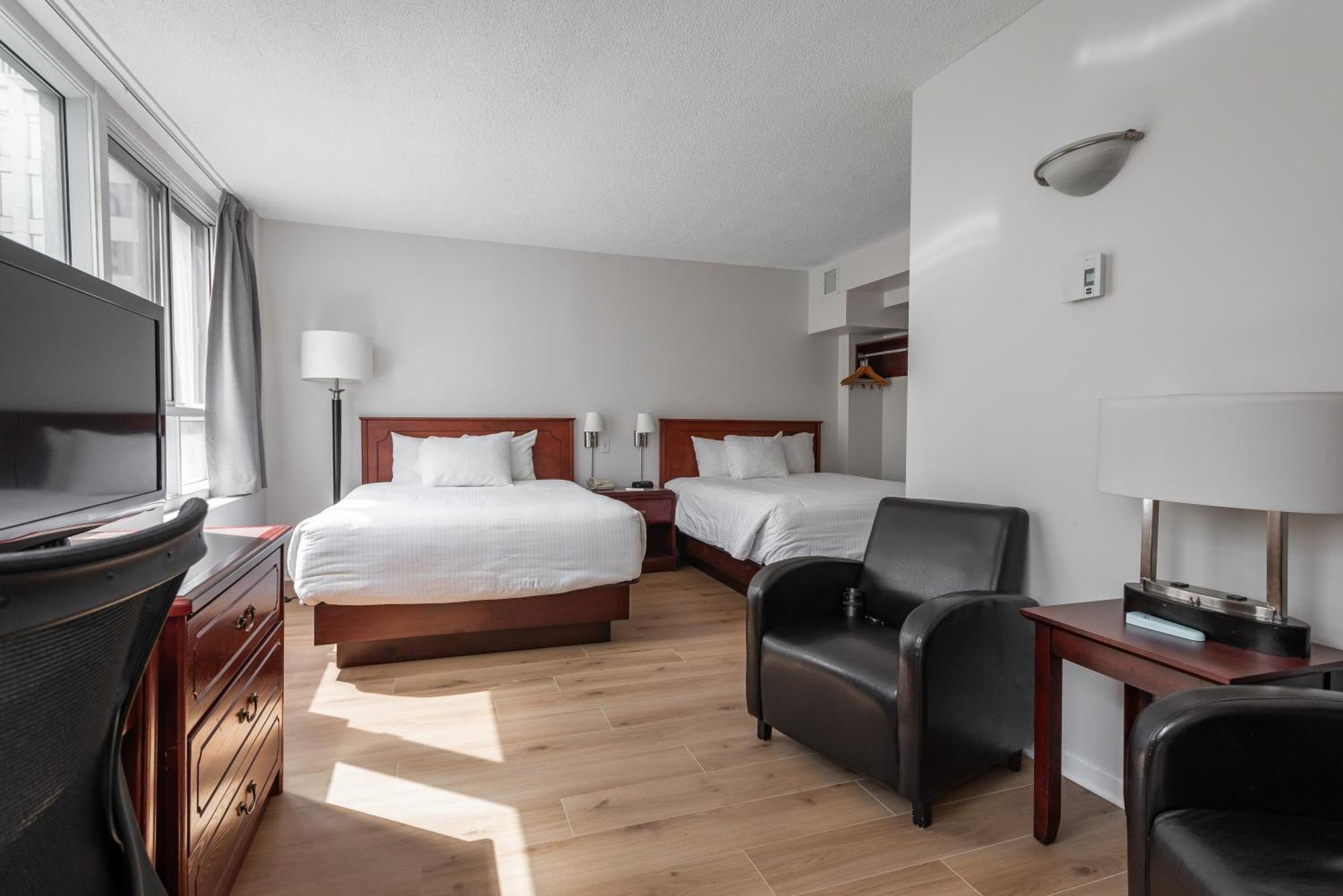 Les Labelle Hotel Montreal