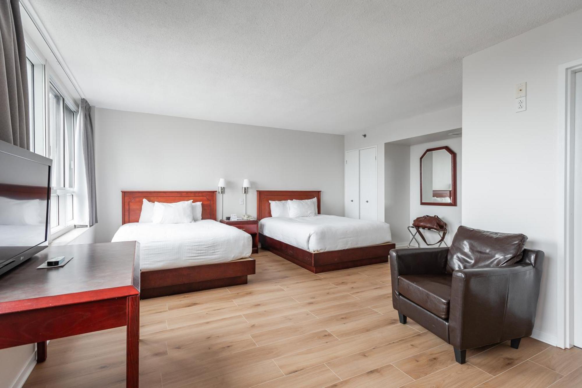 Les Labelle 3* Montreal