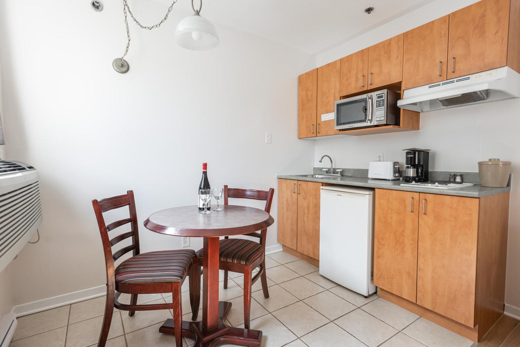 Les Labelle 3* Montreal
