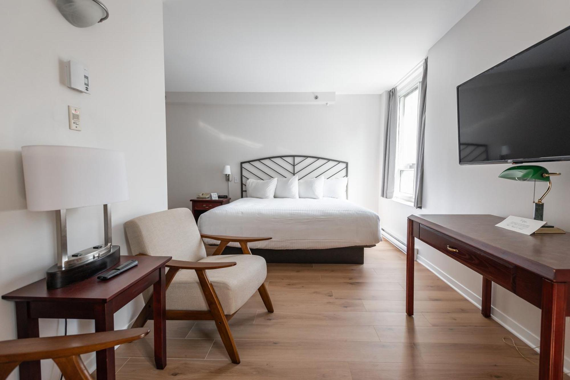 Les Labelle Hotel
