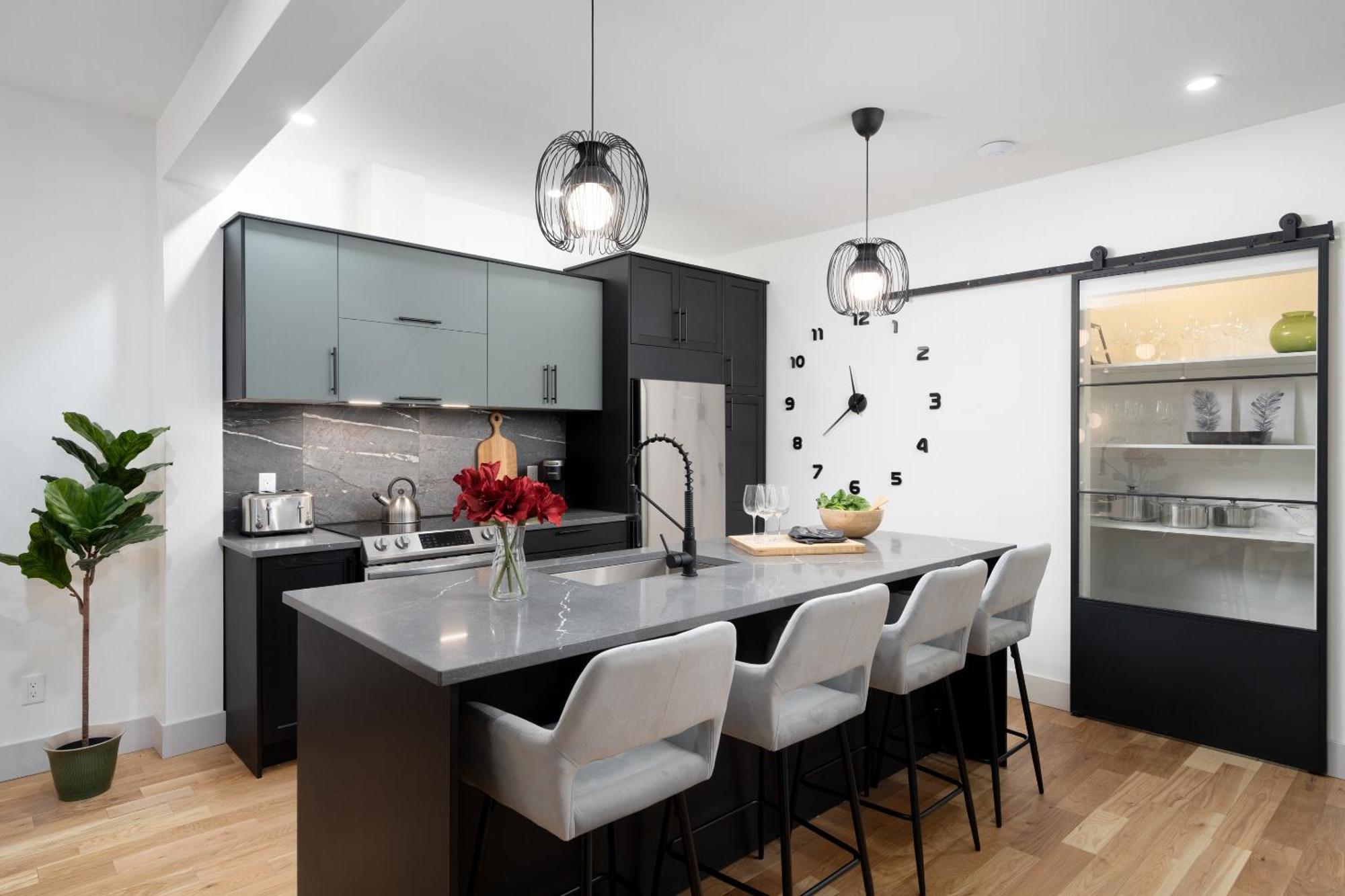 Les Suites Saint-laurent Apartment Montreal