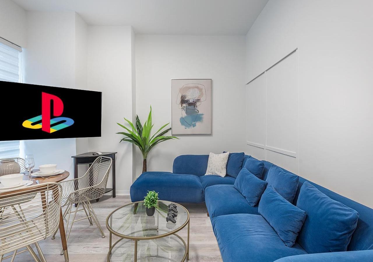 Apartment Luxurious 3bd In Heart Of Downtown Free Parking On-site 5 Min Walk To Bell Center Montreal