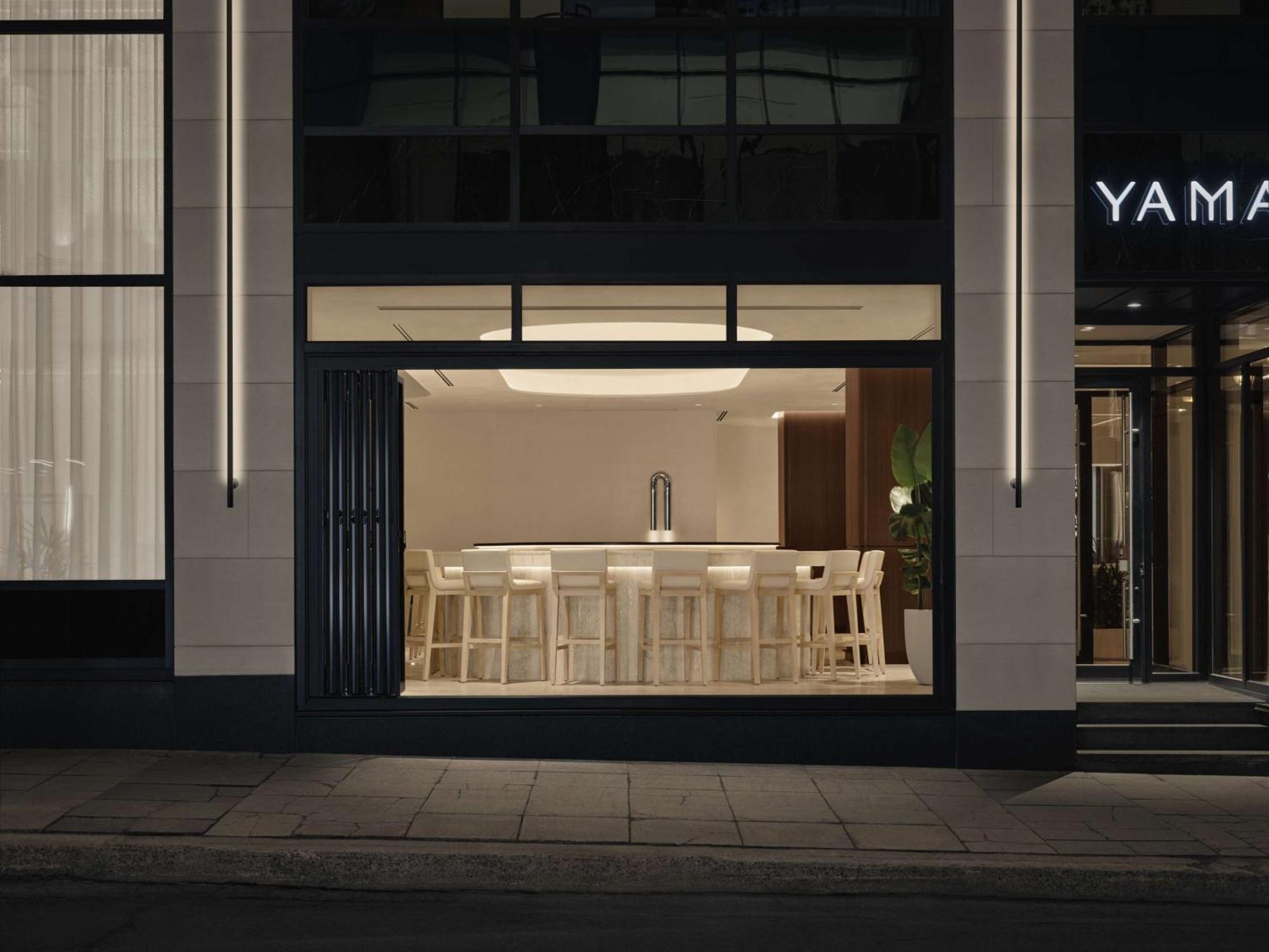 Hotel Vogue Downtown, Curio Collection By Hilton Montreal