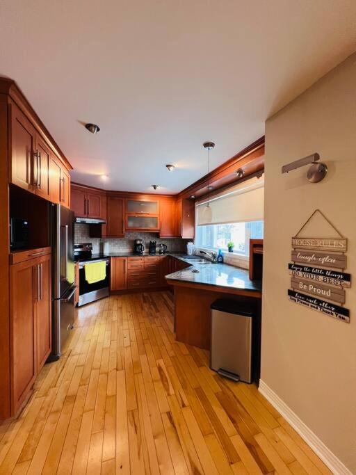Apartment Family-friendly 3br With Backyard *
