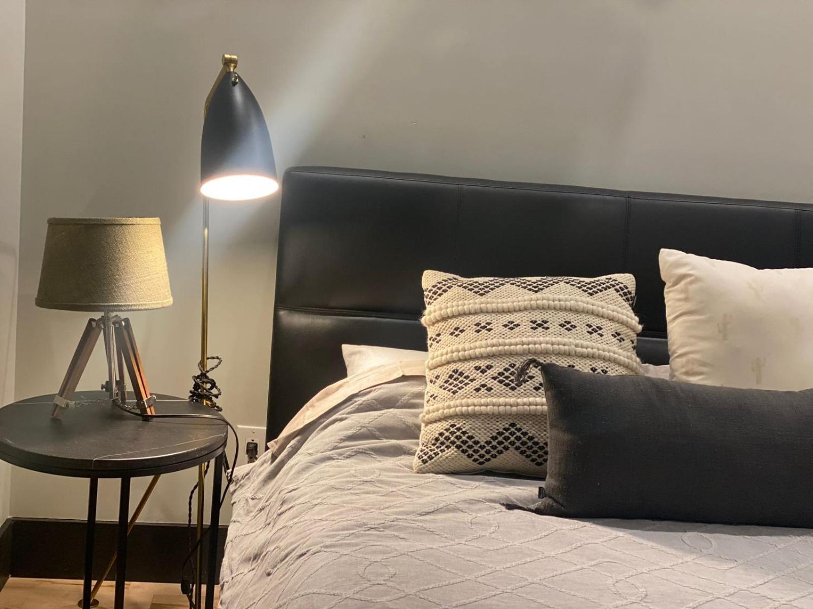 Private & Private Bathroom In Le Plateau * Montreal