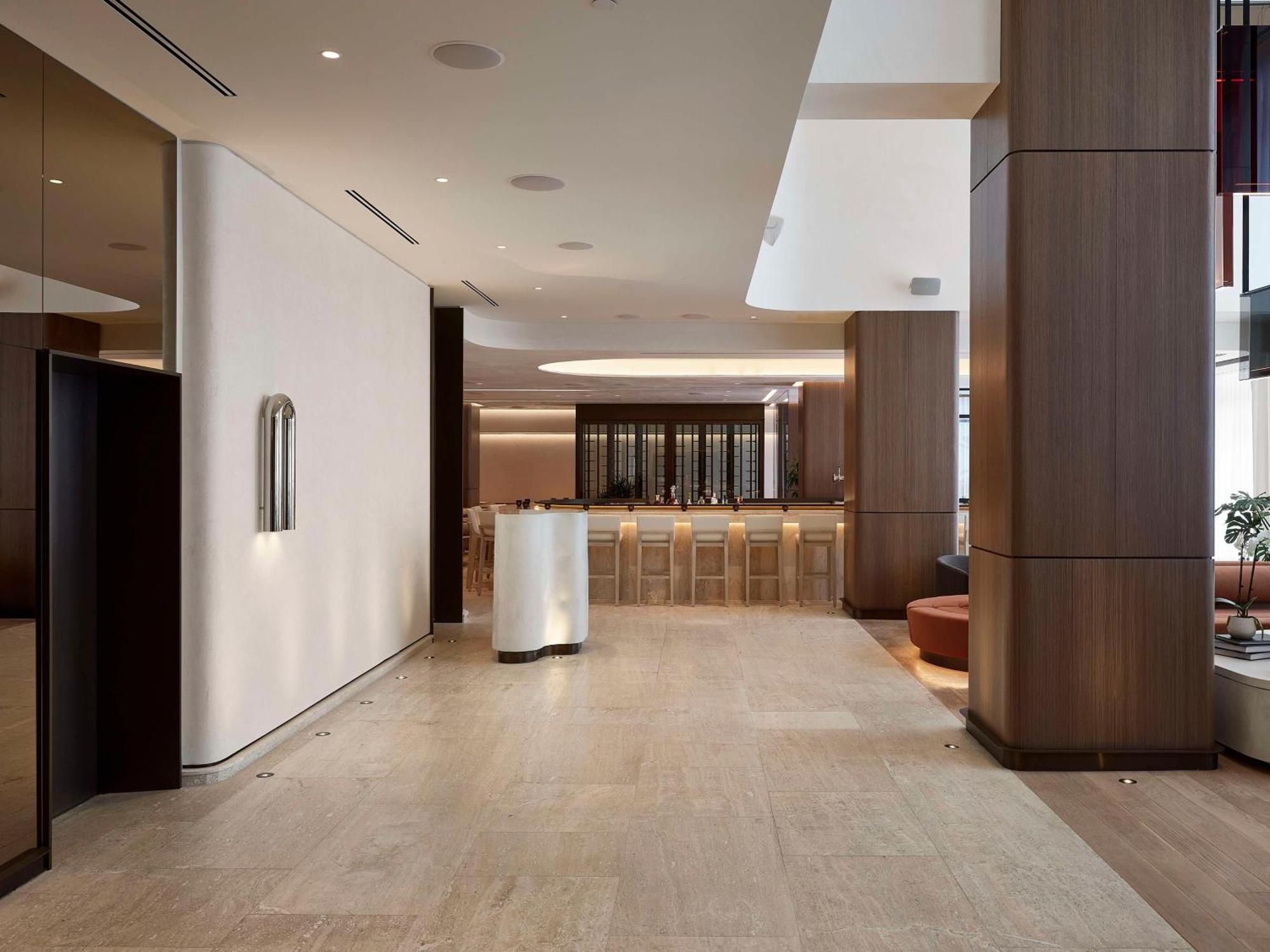 Hotel Vogue Downtown, Curio Collection By Hilton 4*