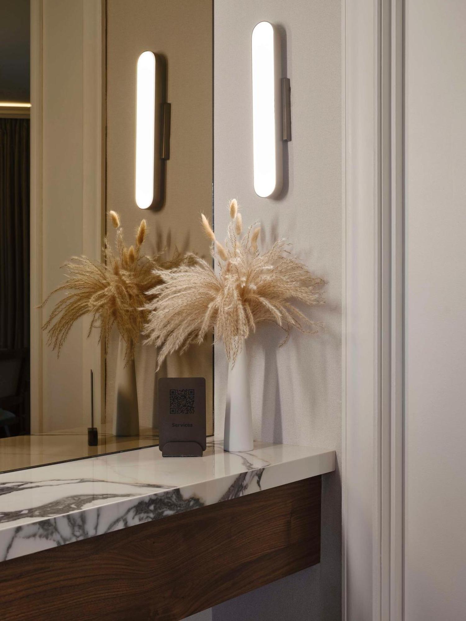 Vogue Downtown, Curio Collection By Hilton Hotel