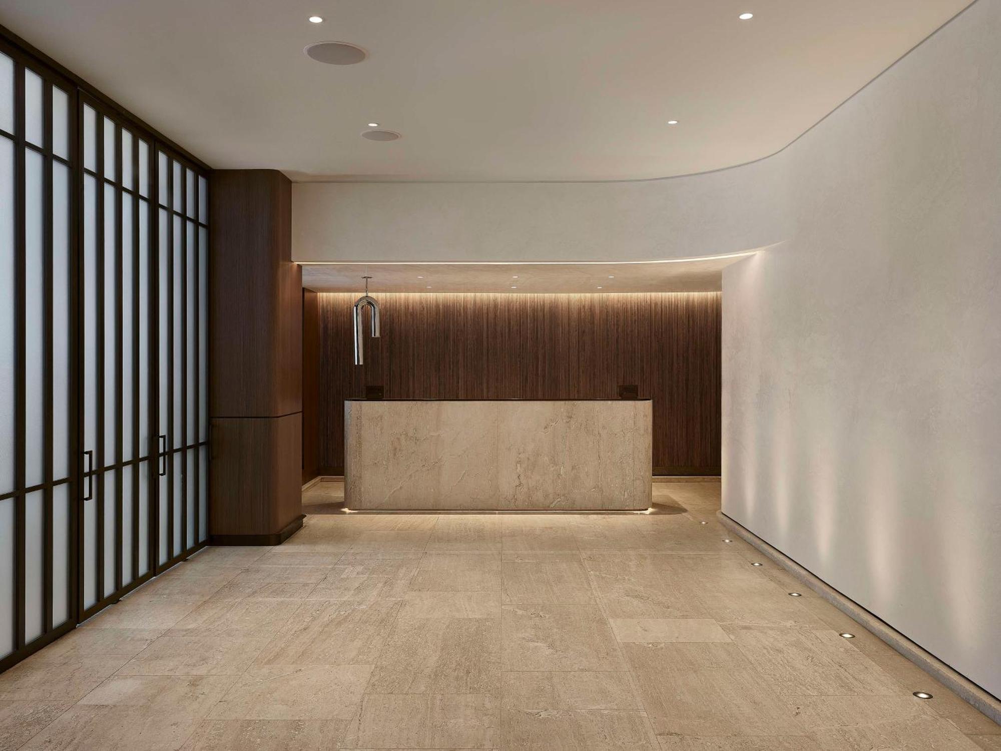 Vogue Downtown, Curio Collection By Hilton 4*