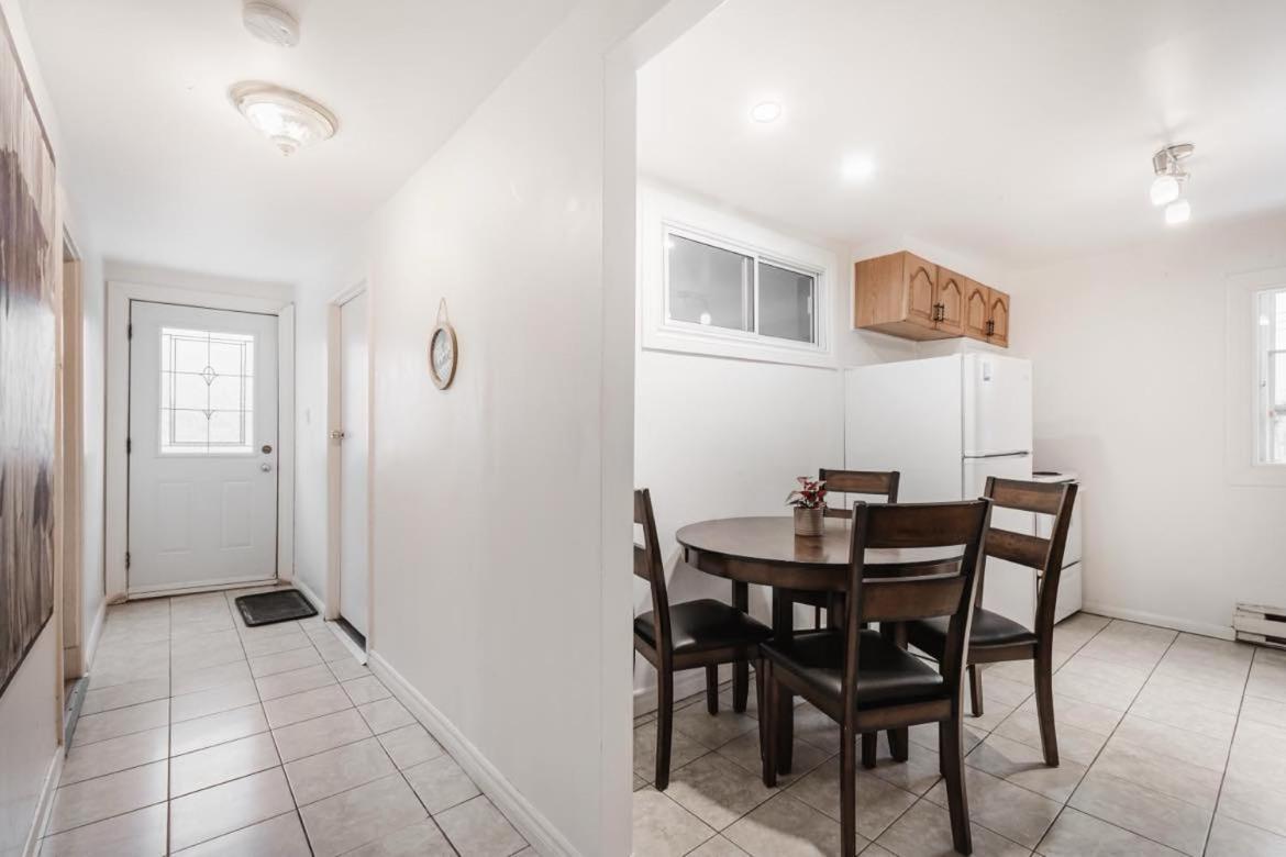 Apartment 2 Bedroom In Lasalle - 72a *