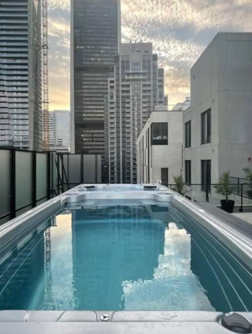Stuning Penthouse Old * Montreal
