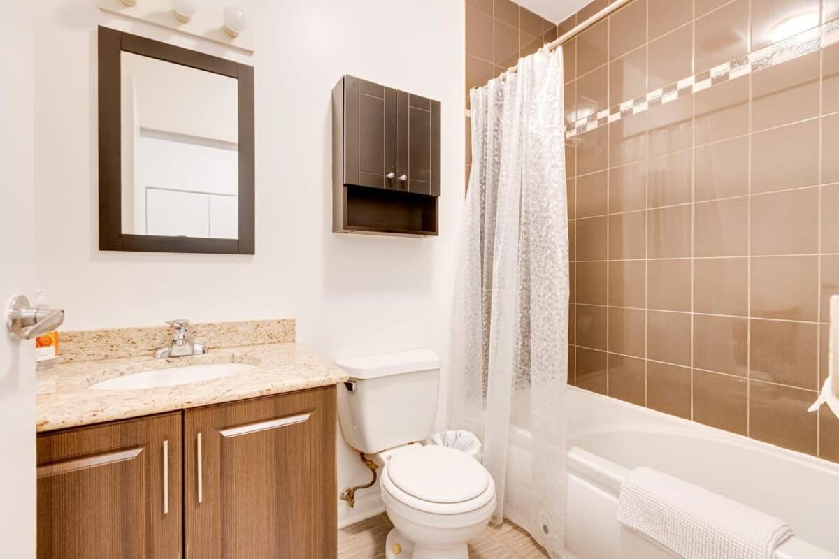 M11 - The Cozy 2br Prime Location Downtown Apartment *
