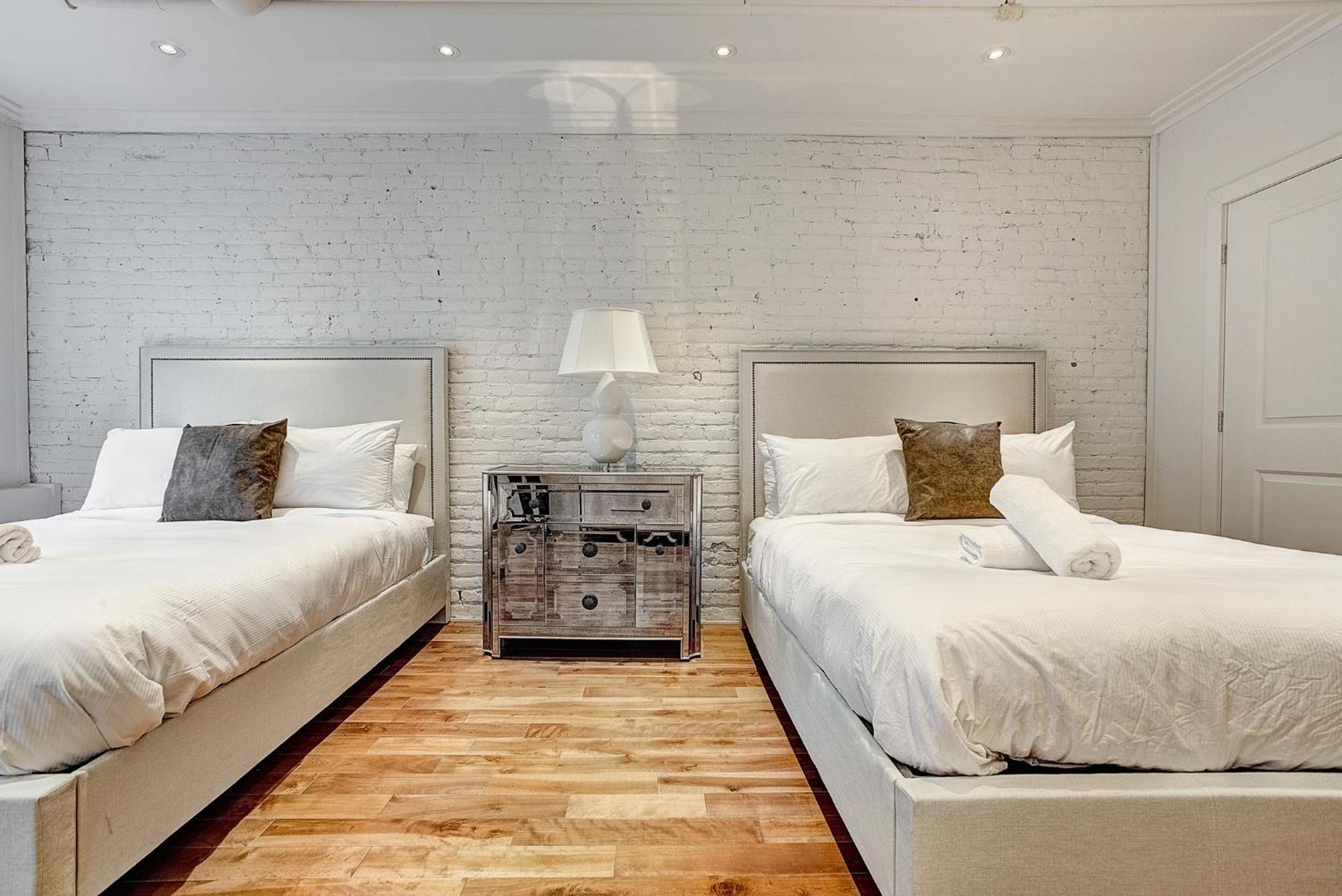 Apartment Saint Sulpice Lofts By Bakan - Old Montreal