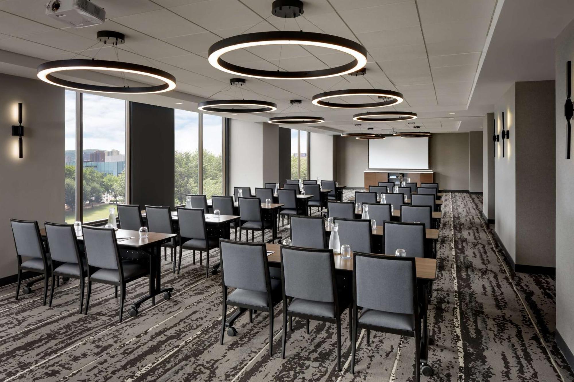 Hotel Hyatt Place - Downtown Montreal