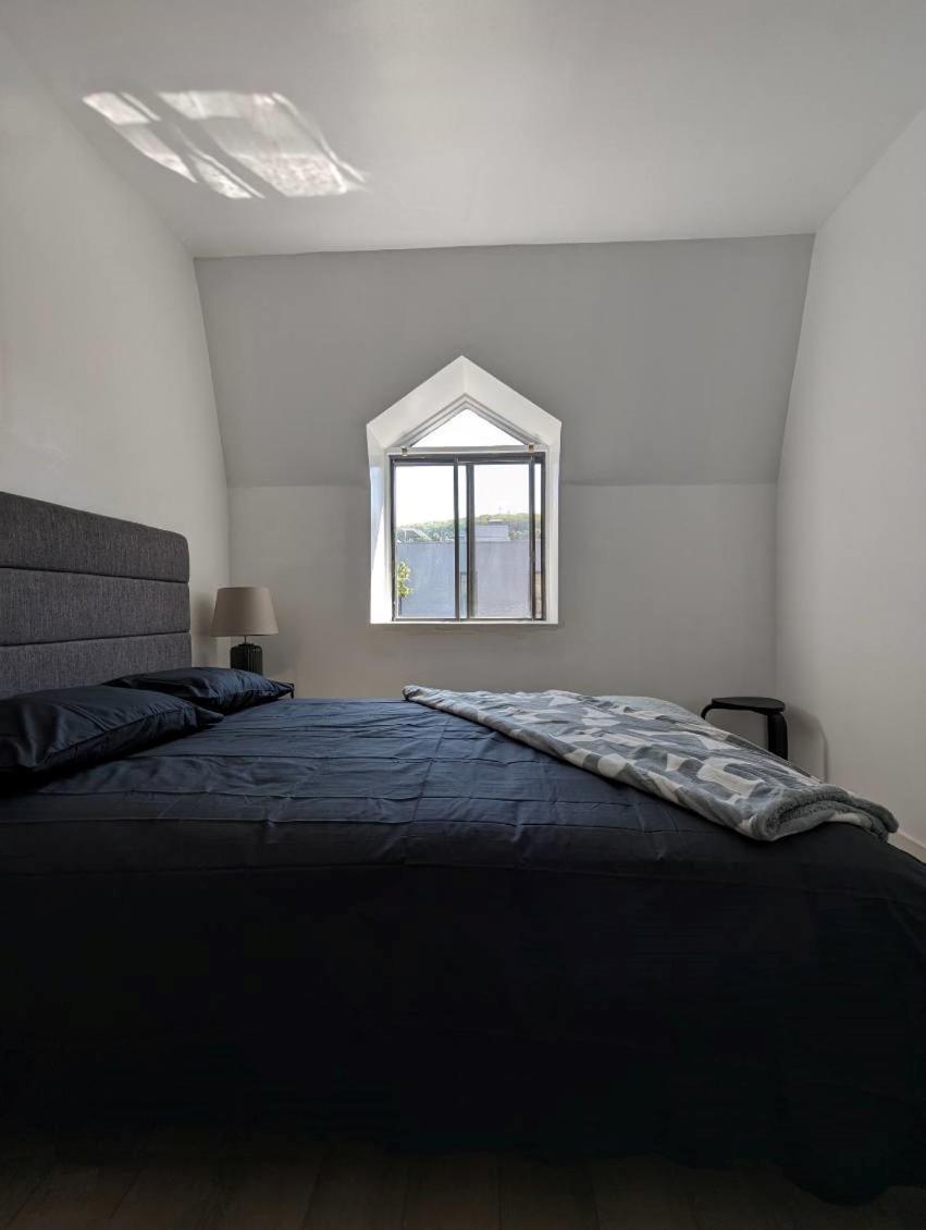 Orchid Lodgement Apartment Montreal