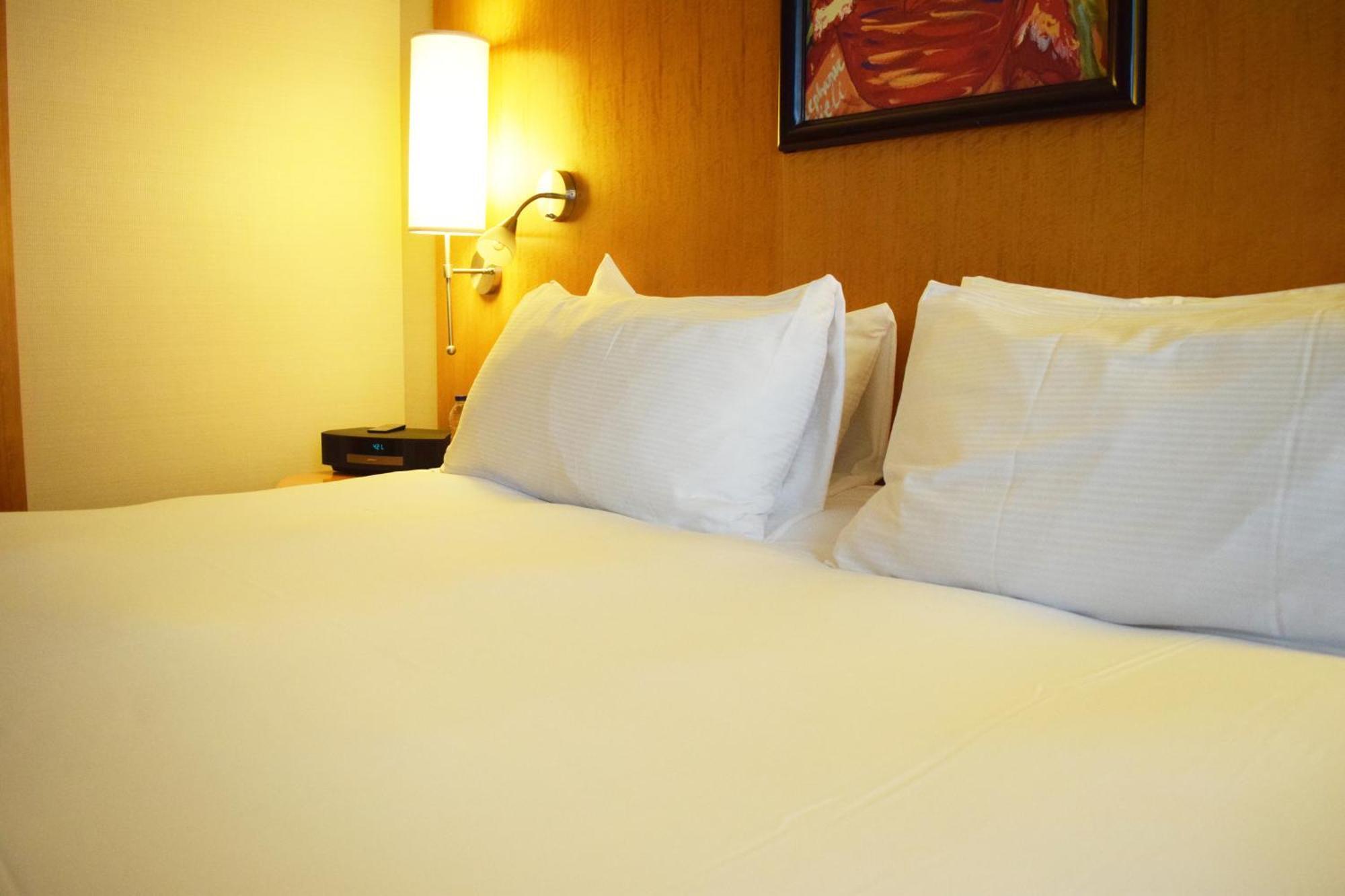 Sofitel Golden Mile Hotel Montreal
