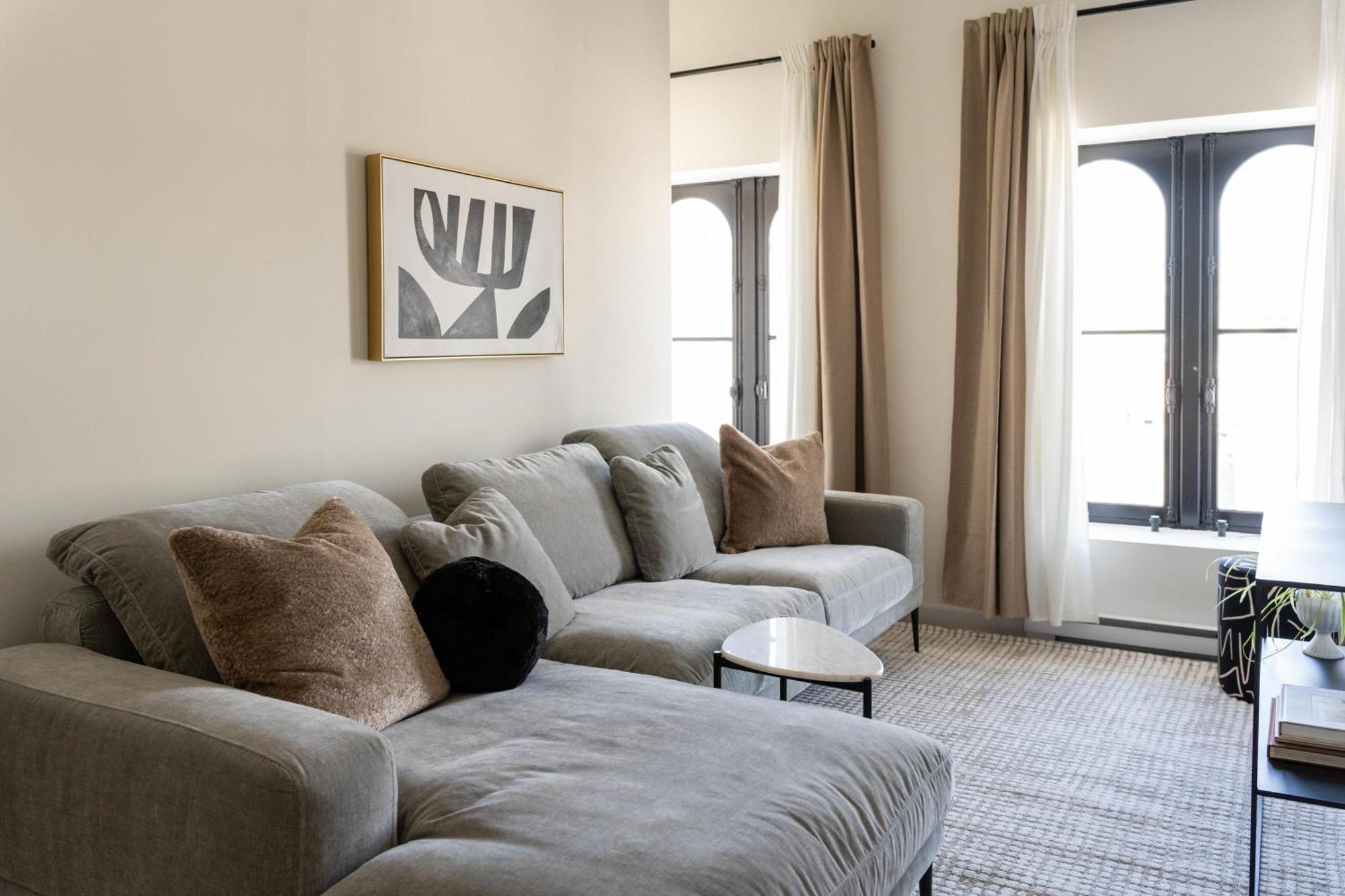 Maison Place Jacques-cartier By Luxury In Transit Apartment Montreal