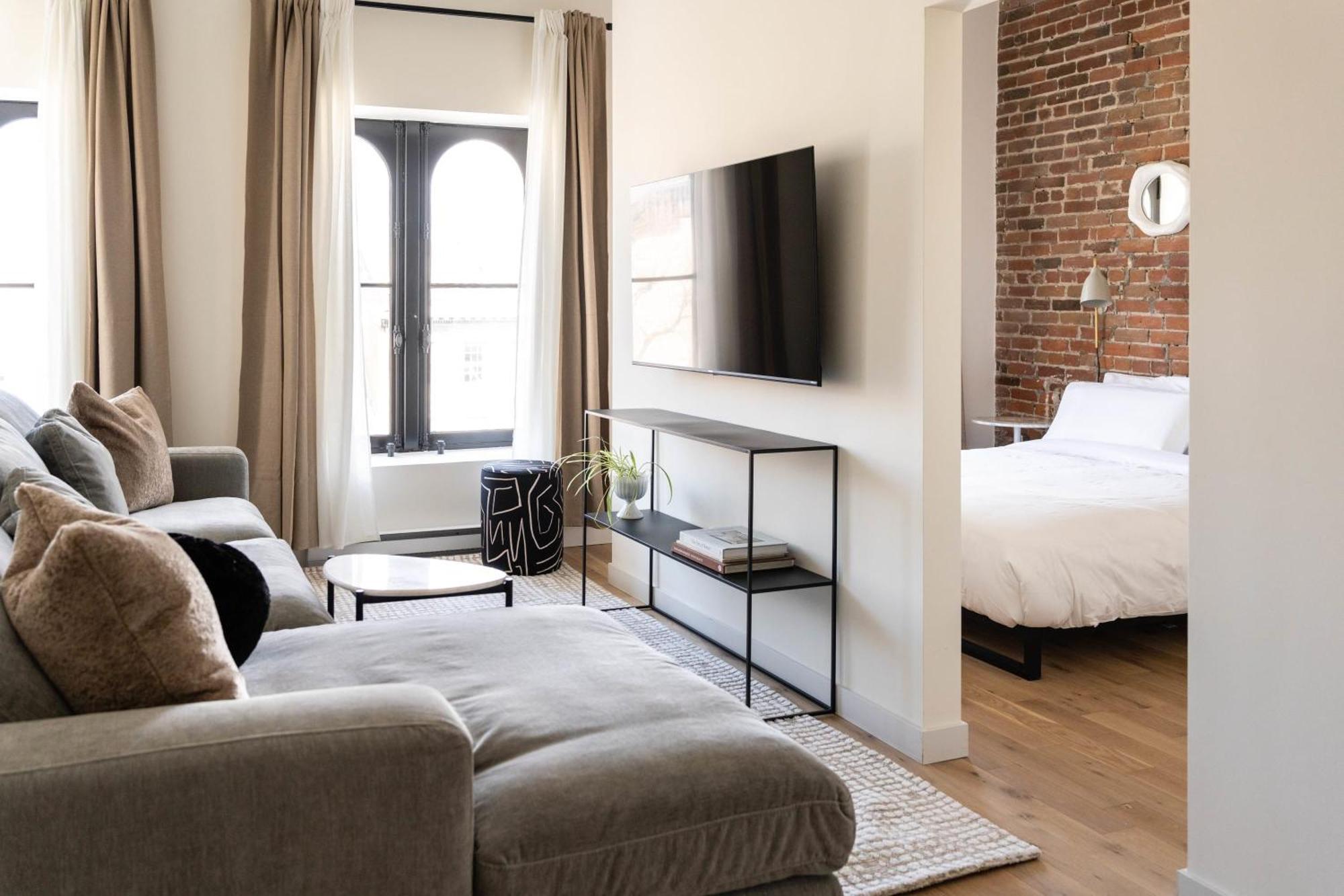 Maison Place Jacques-cartier By Luxury In Transit * Montreal